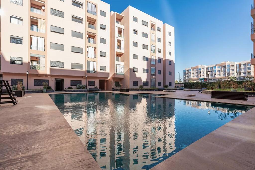 Superbe Avec Piscine Appartement