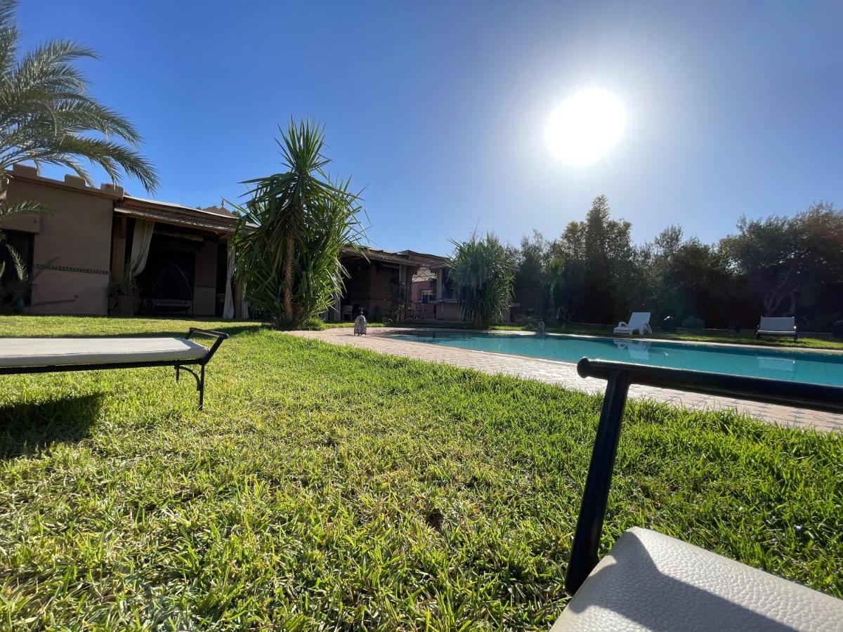 Villa Authentic Ideal For 16+ Guests