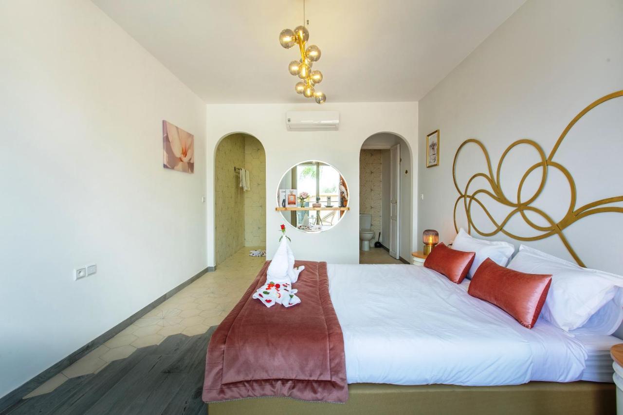 Serenity & - Breakfast Villa *