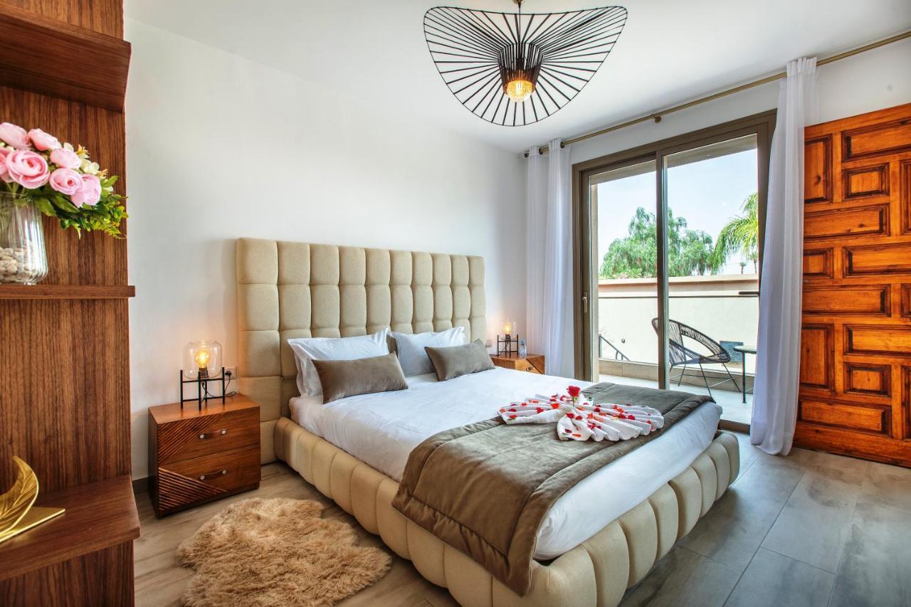 Serenity & - Breakfast Villa *