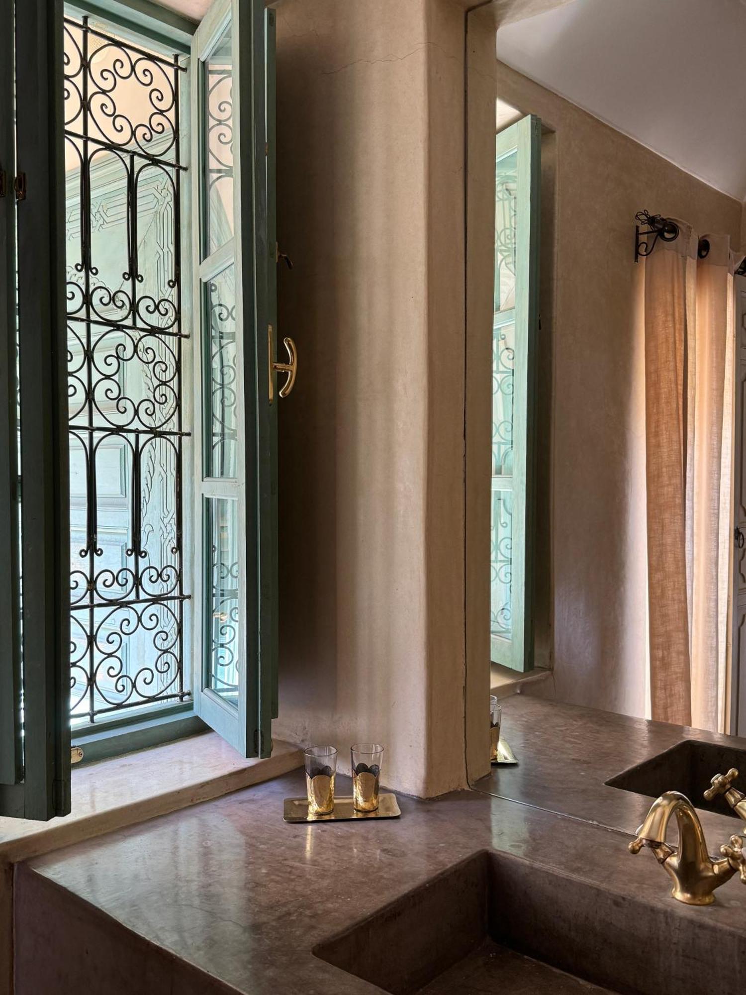Abracadabra Riad 3*