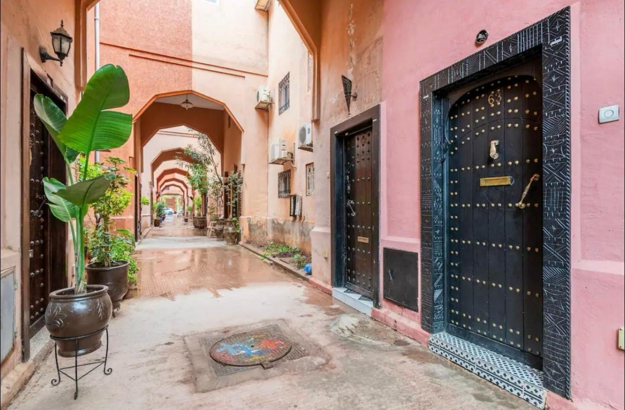 Palace 4 With Pool Appartamento *
