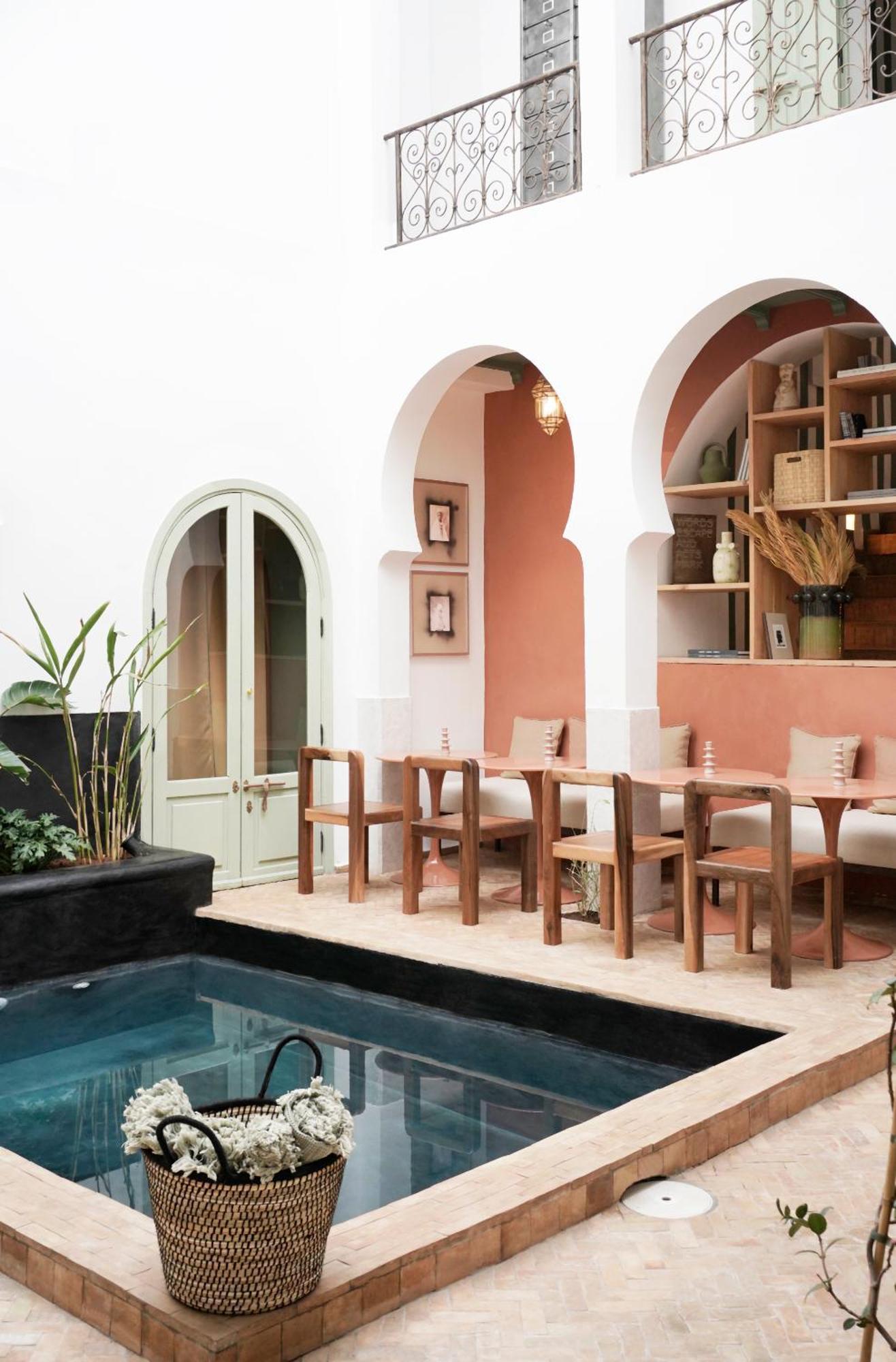 Riad Al Uzza *