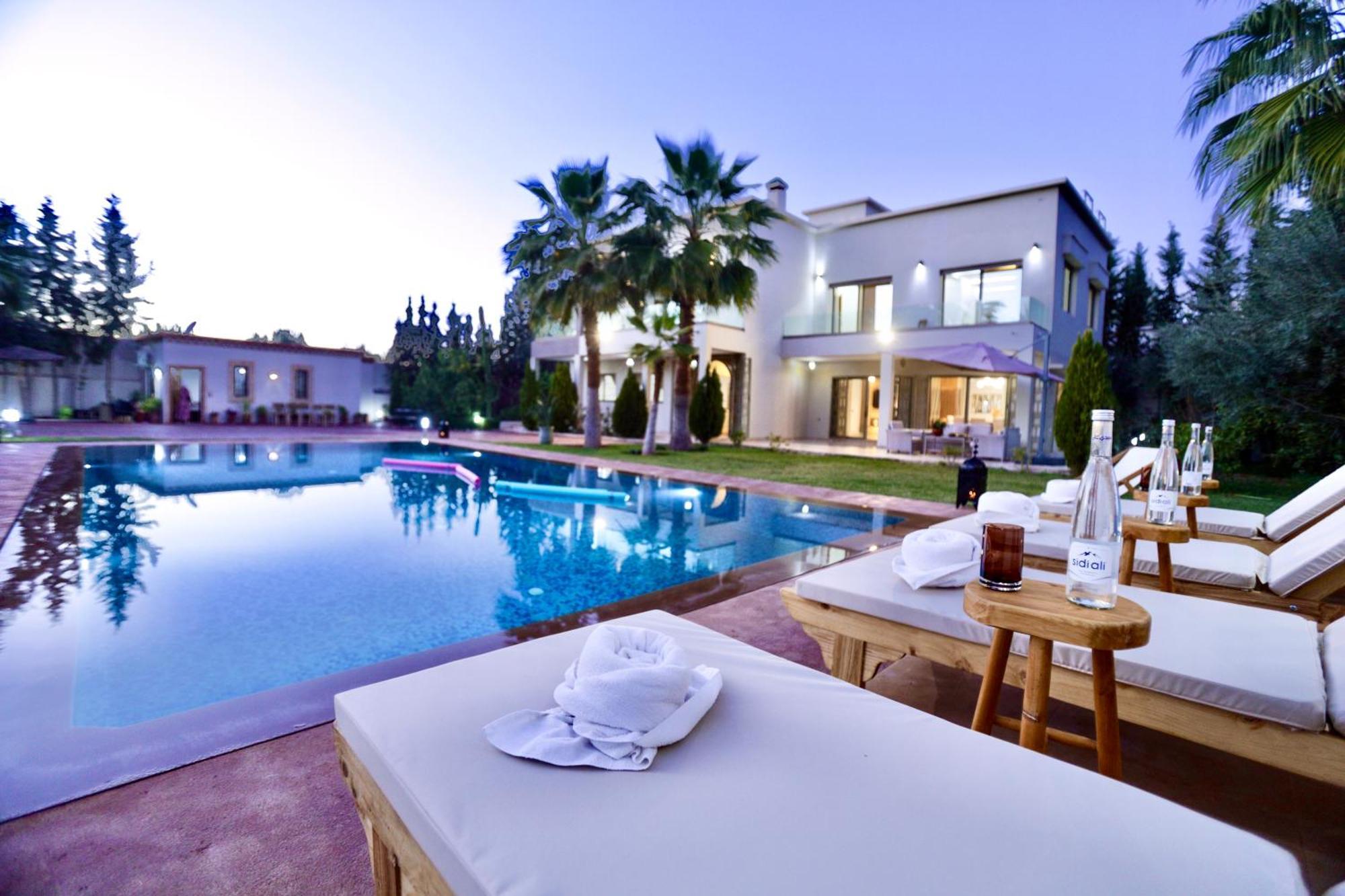 *villa De Luxe A Marrakech, Vue Sur Les Montagnes*