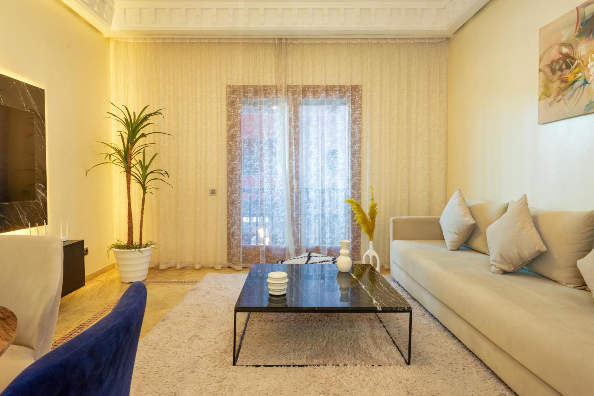 Standing Gueliz Plaza Avec Vue Apartment Marrakesh