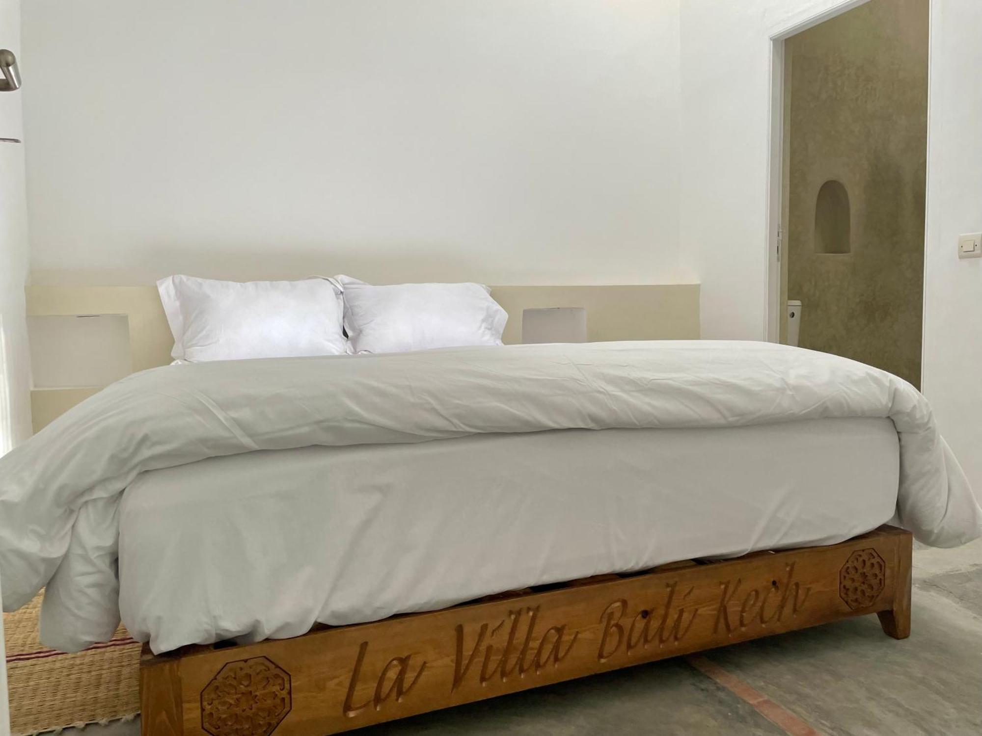 Avec Piscine, Jardin Et Parking Prive Situee A 10 Minutes Du Centre De Marrakech - Ark Realty Villa *