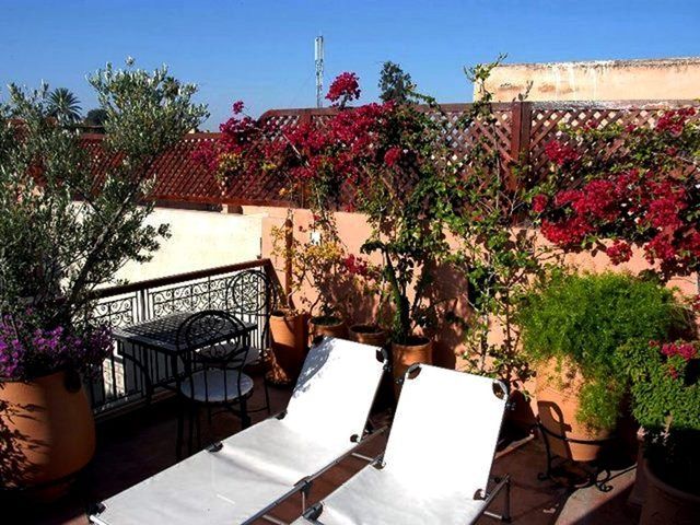 Bed & Breakfast Dar Attika 4*