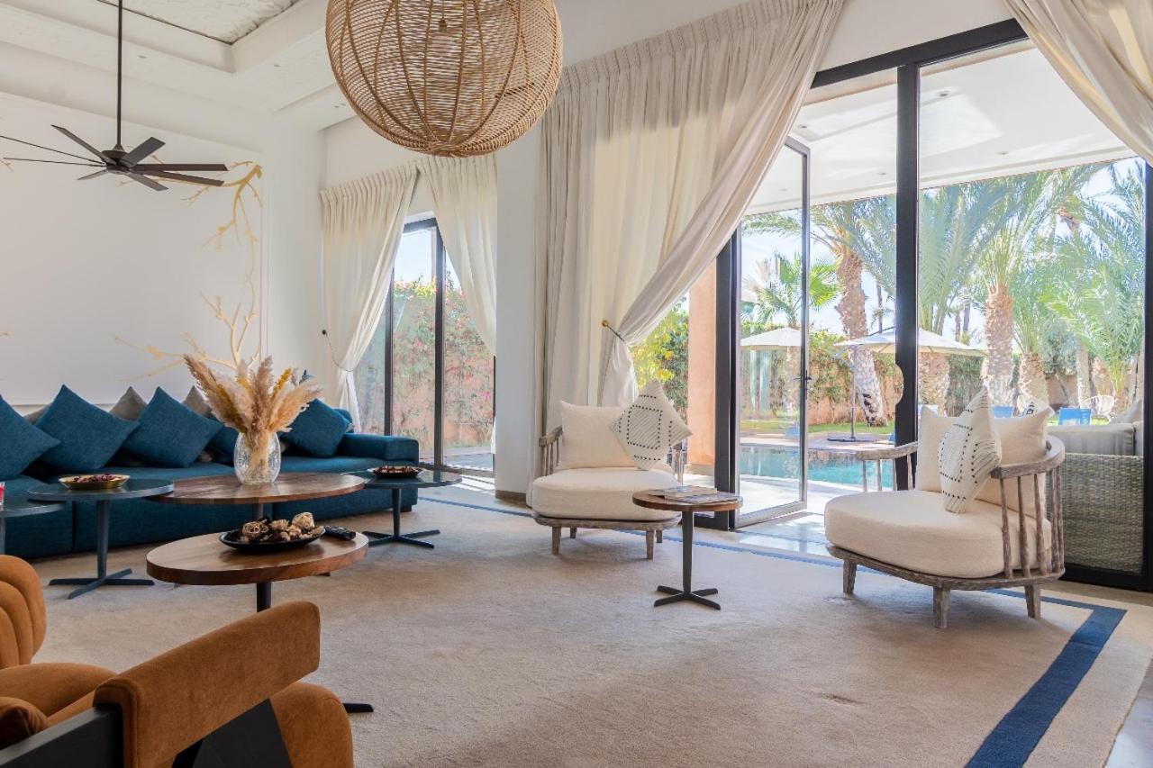 Luxury 5bed With Heated Pool Villa