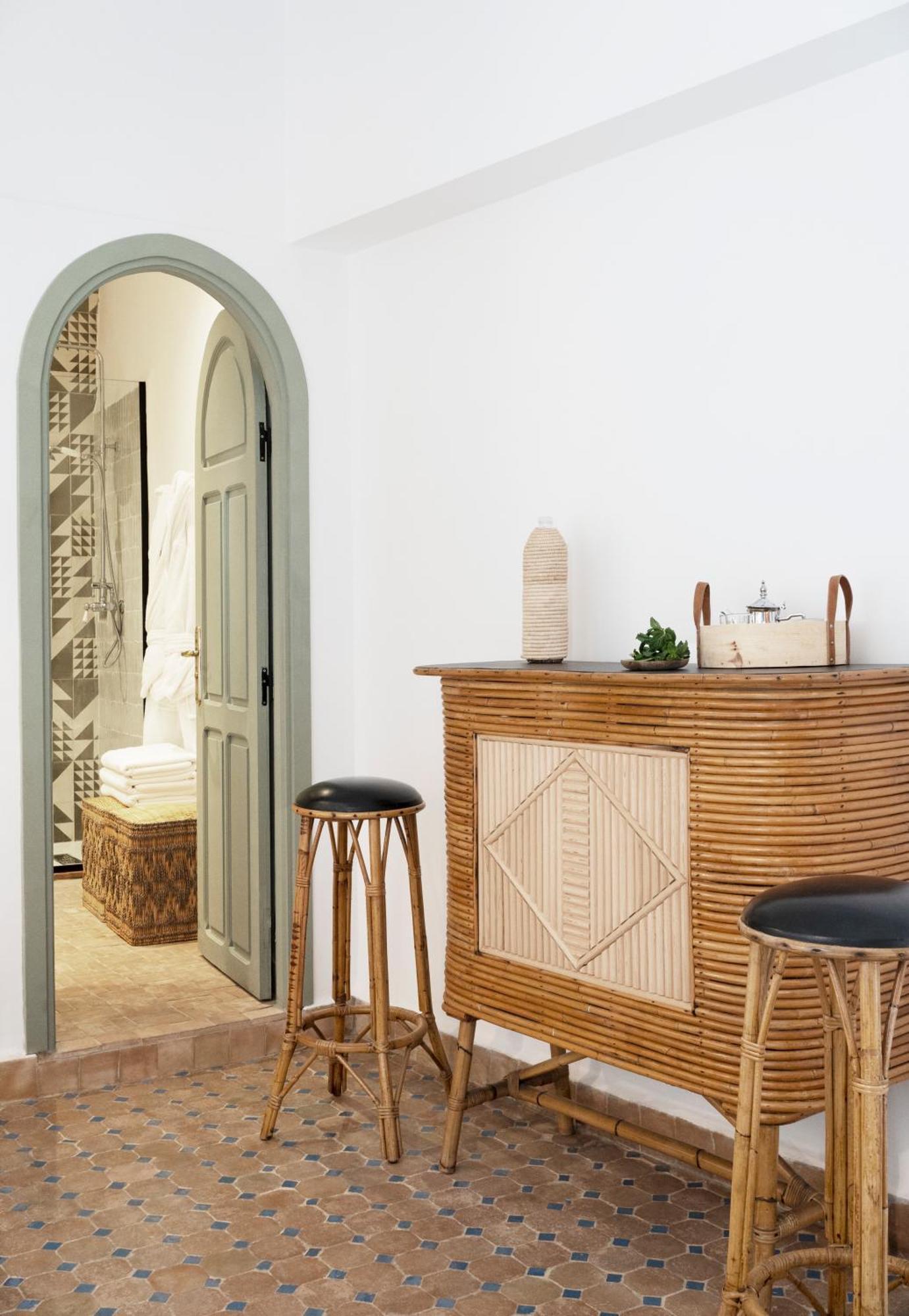 Al Uzza Riad