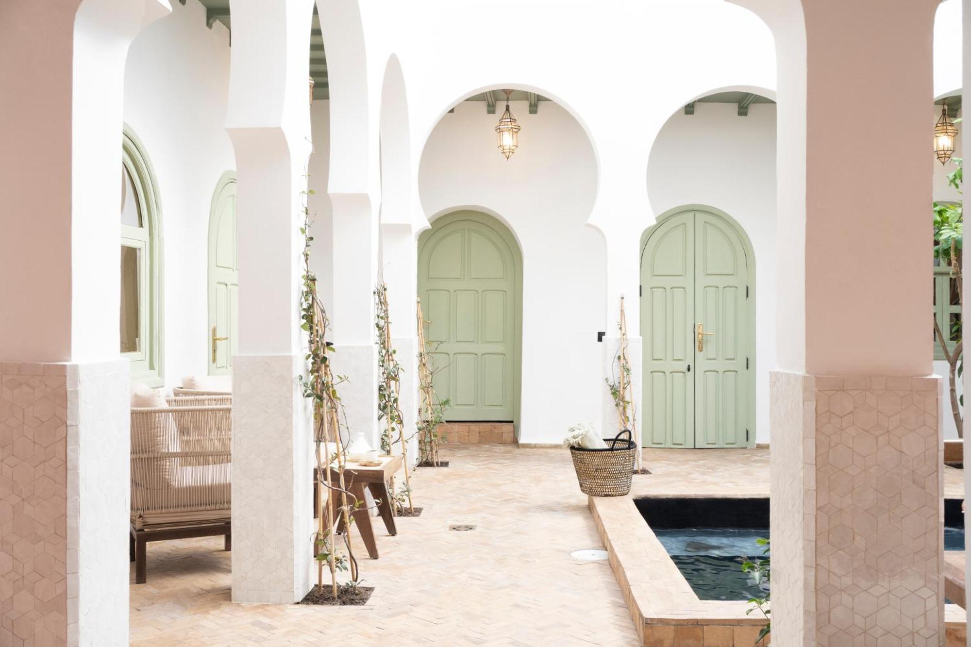 Al Uzza Riad