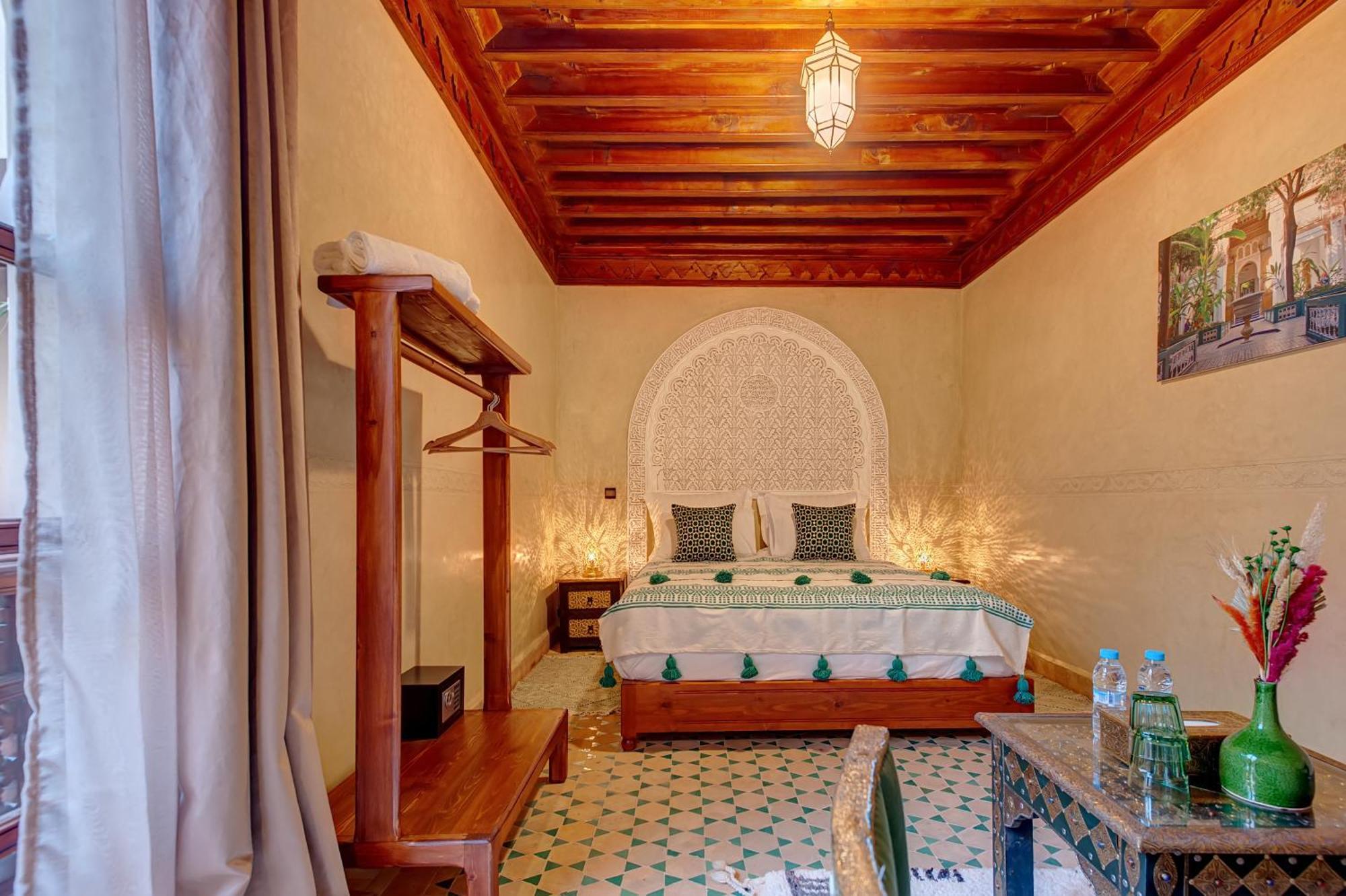 Amalia Hotel 4*