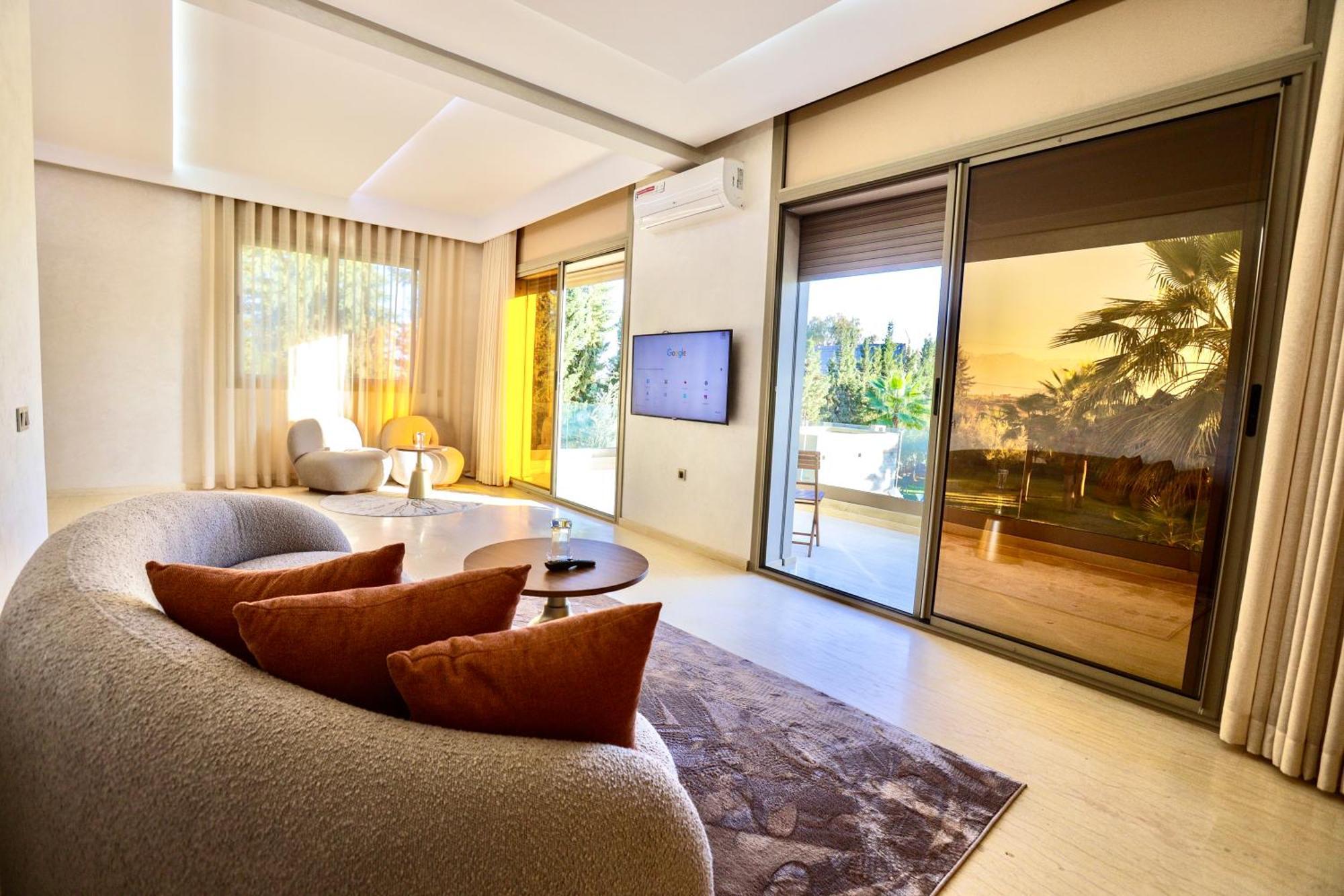 *villa De Luxe A Marrakech, Vue Sur Les Montagnes* Marrakesch