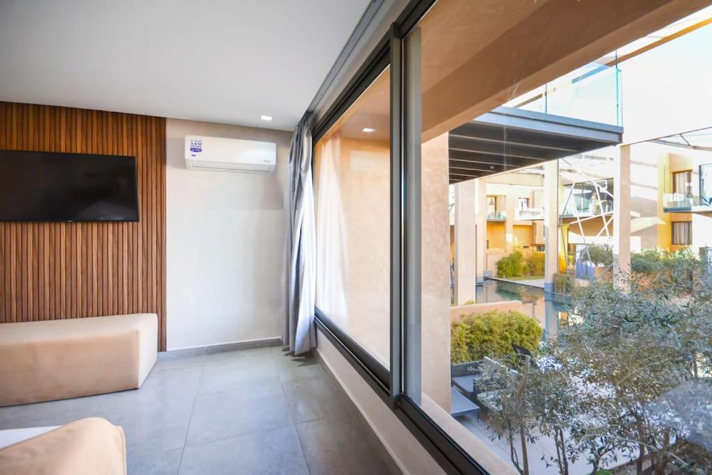 Luxueux Duplex 2ch Dans Magnifique Villa *