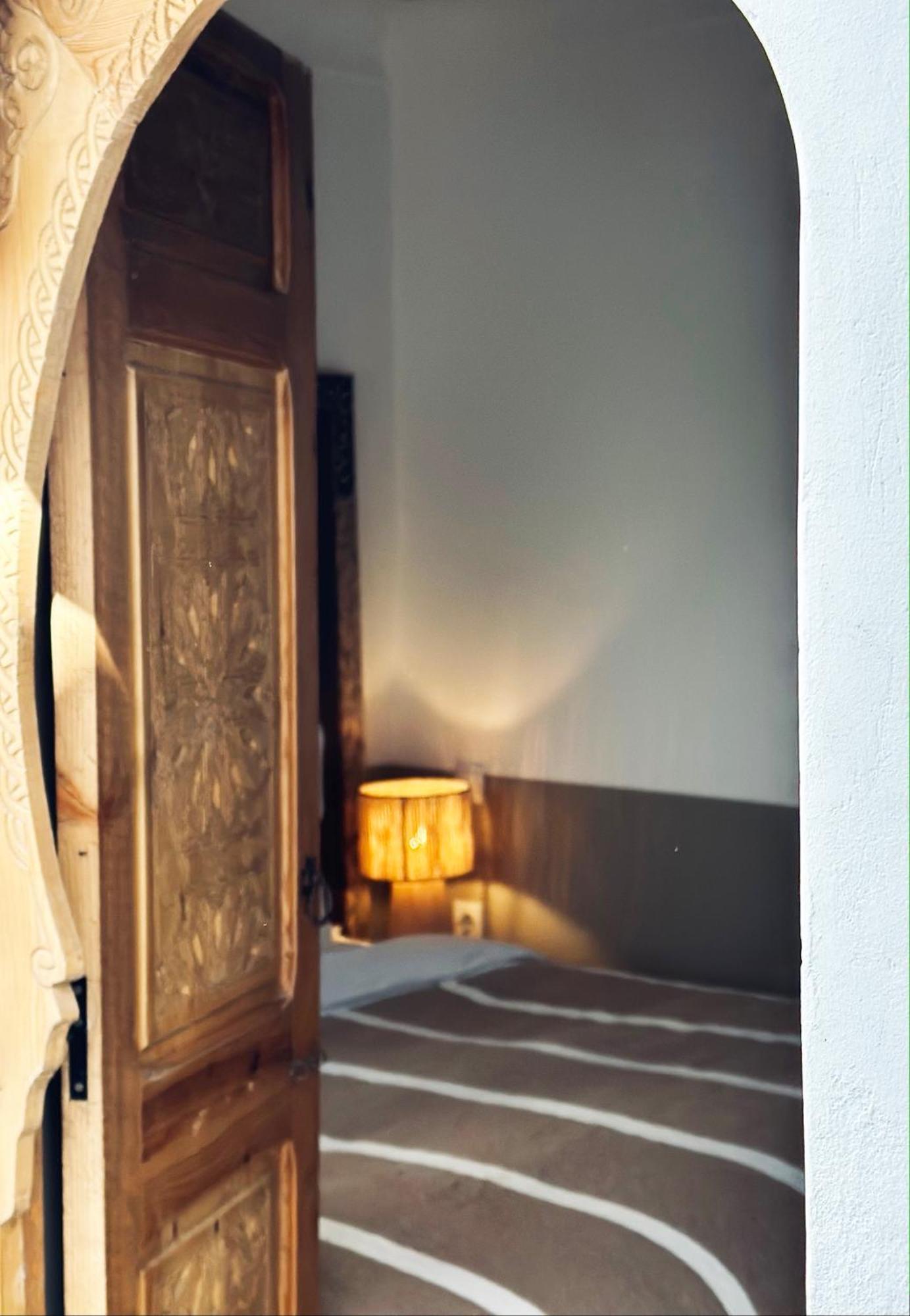 De L'o / Serene Designer Oasis ~ Pool ~ Rooftop Vakantiehuis *