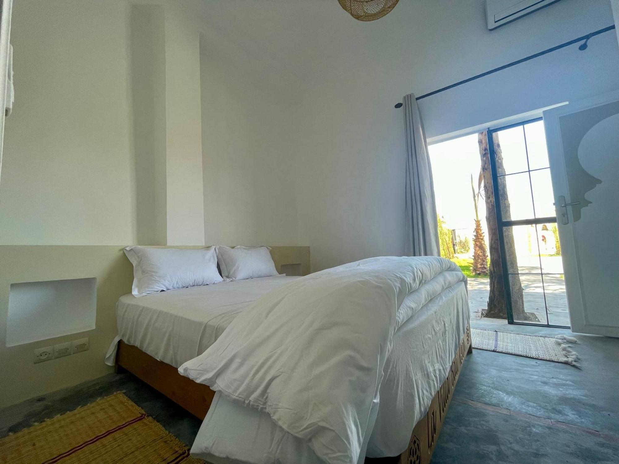Avec Piscine, Jardin Et Parking Prive Situee A 10 Minutes Du Centre De Marrakech - Ark Realty Villa Marrakesh