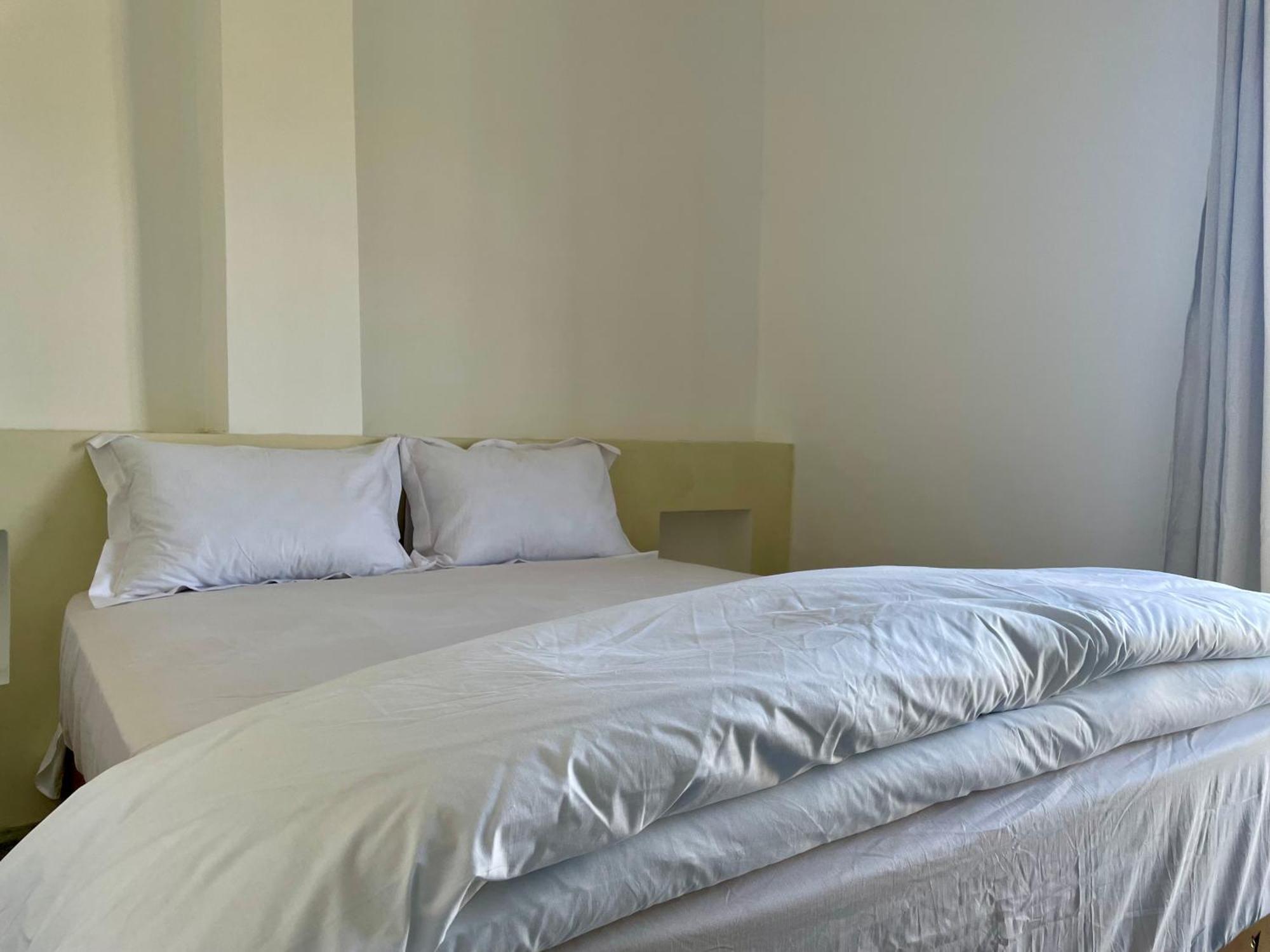 Villa Avec Piscine, Jardin Et Parking Prive Situee A 10 Minutes Du Centre De Marrakech - Ark Realty
