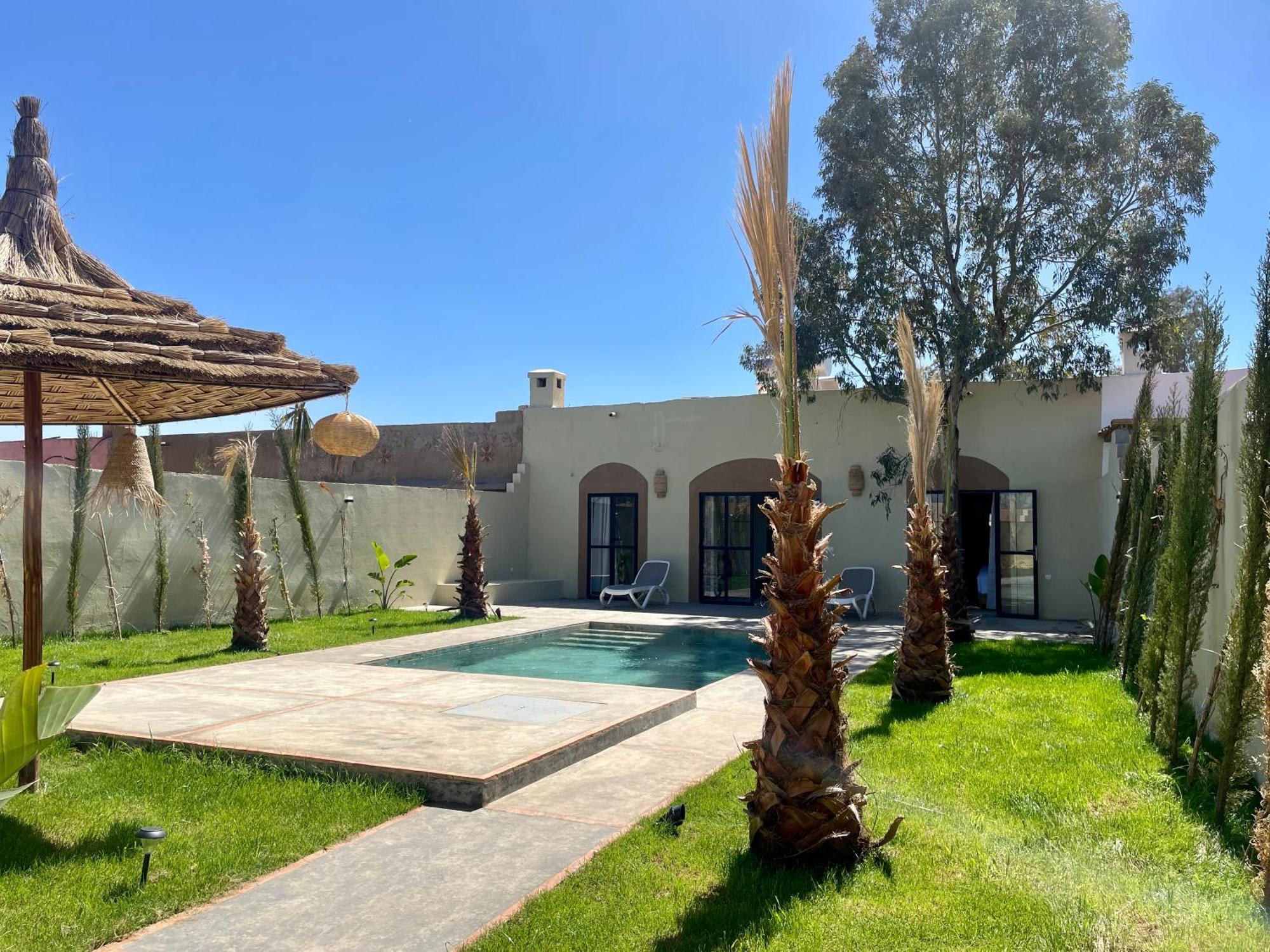 Avec Piscine, Jardin Et Parking Prive Situee A 10 Minutes Du Centre De Marrakech - Ark Realty * Marrakesh