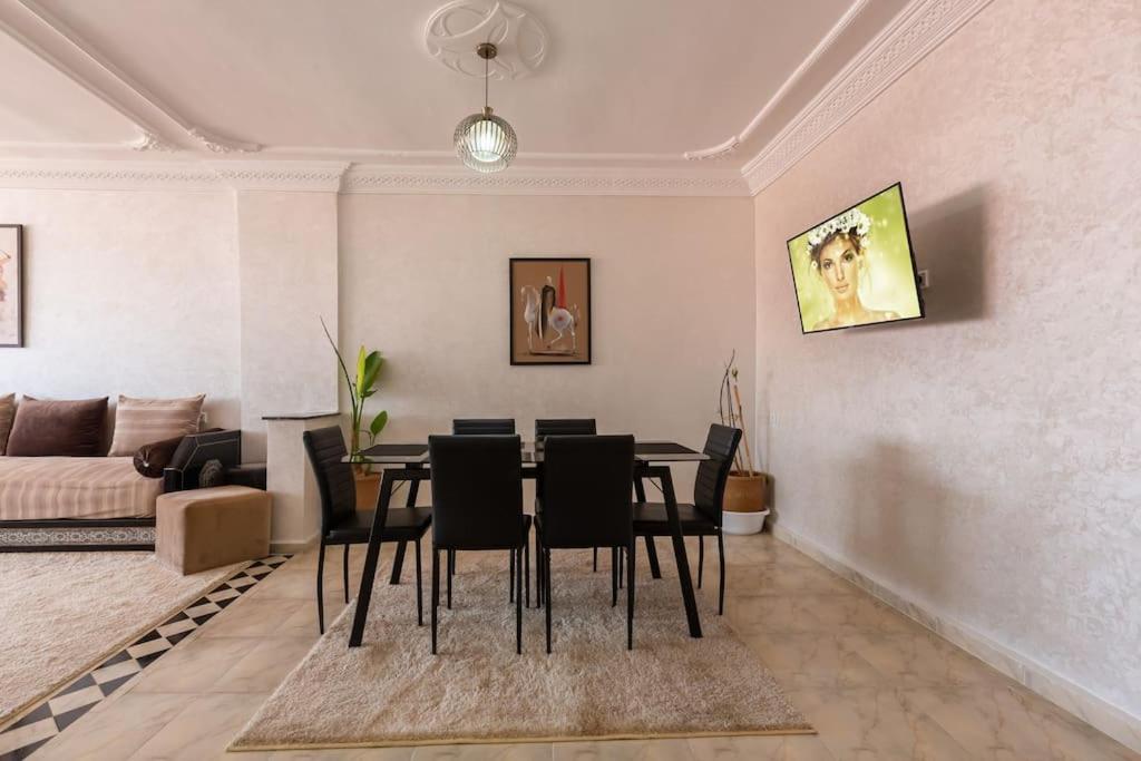 Apartment Authentique Au Centre