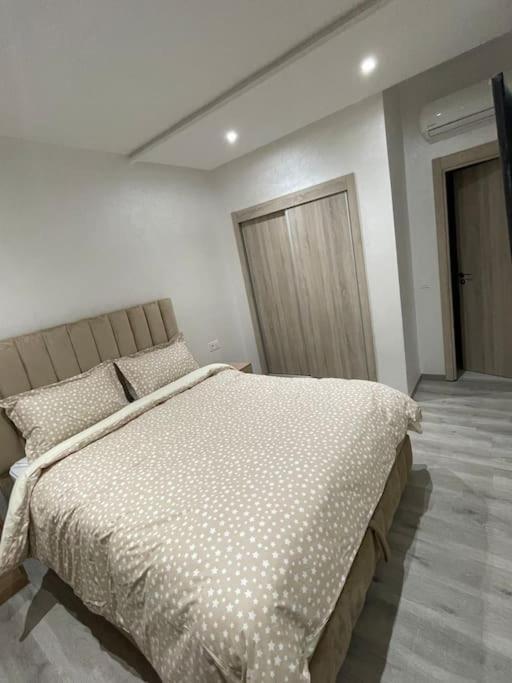 Appartement Standing 1 *