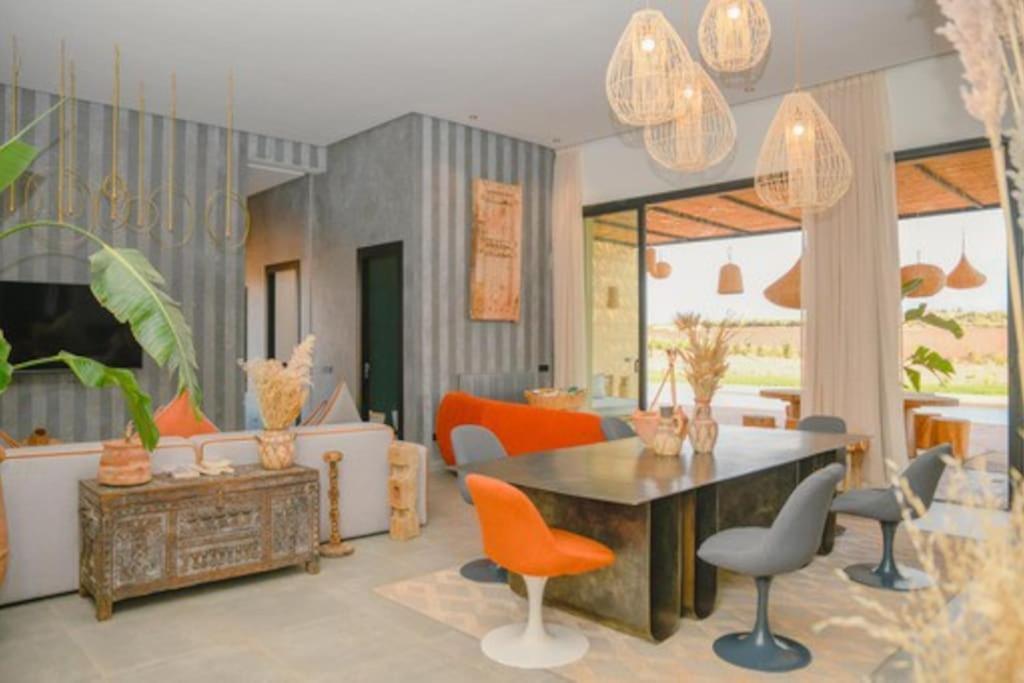 S Villa