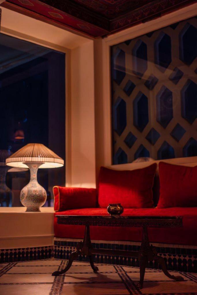 Luxury Apartment *