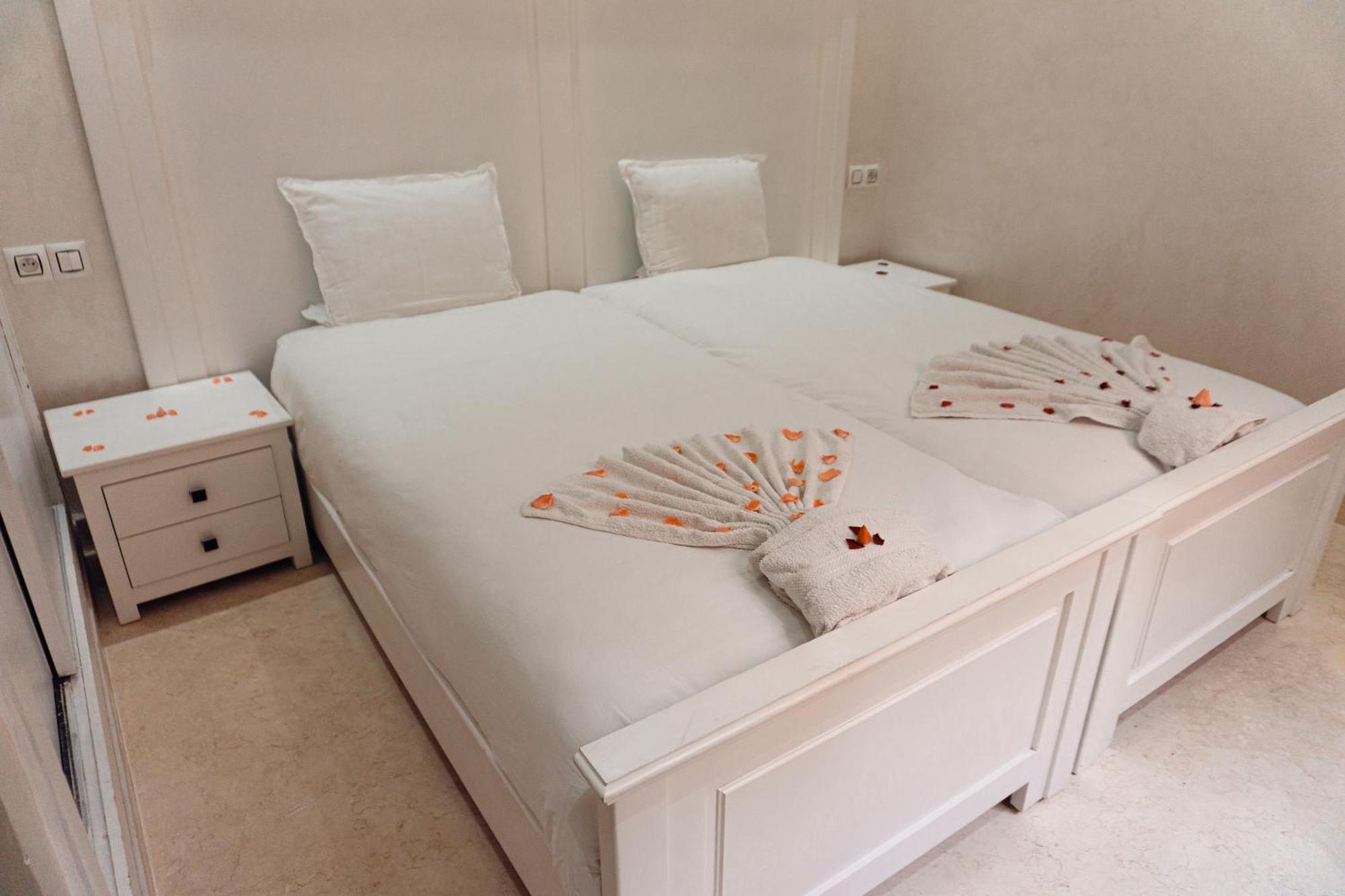 Appartement Y&h Tres Grand F4 Wifi Fibre Piscine Marrakesh