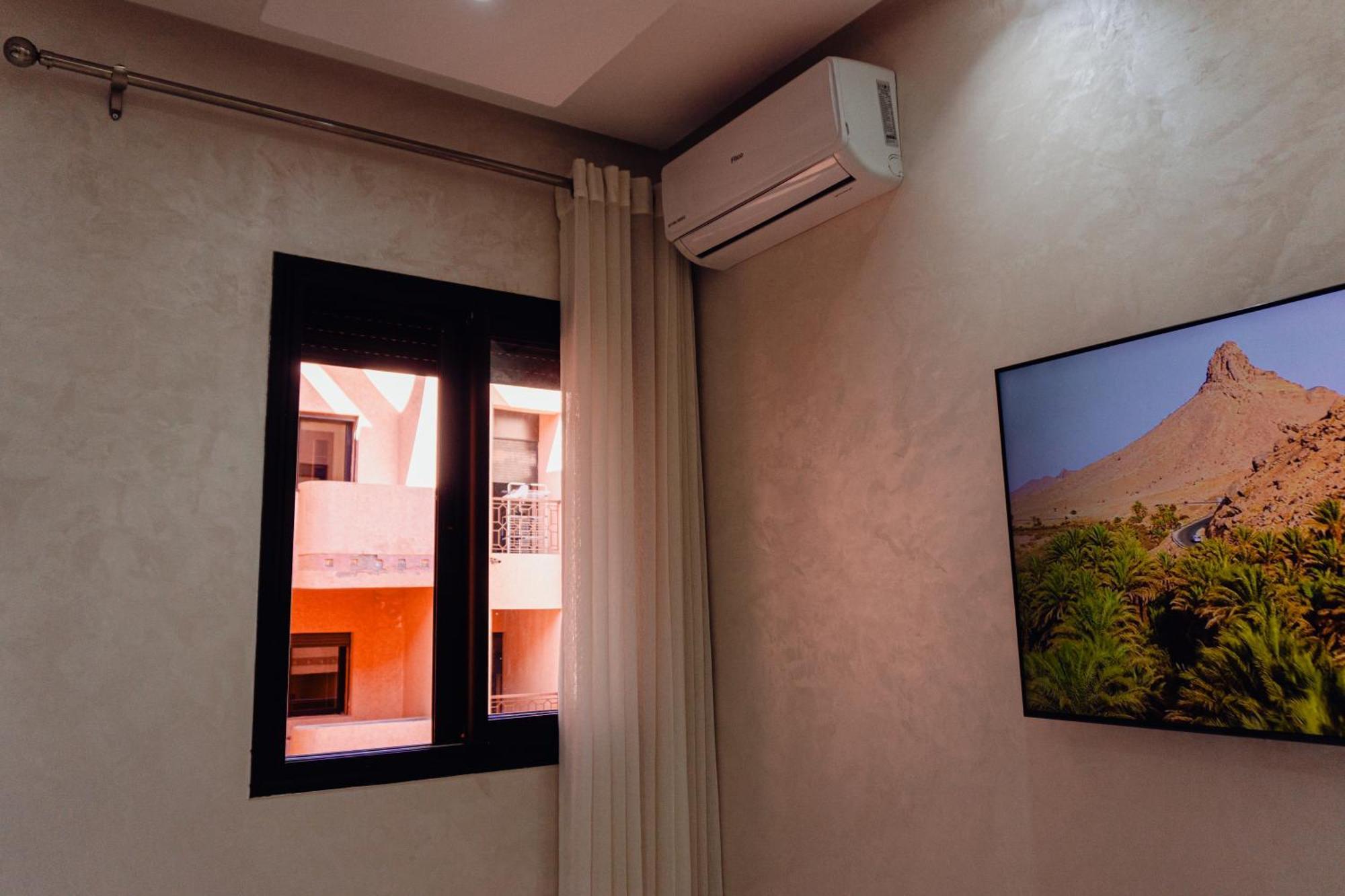 Y&h Tres Grand F4 Wifi Fibre Piscine Appartement Marrakesh