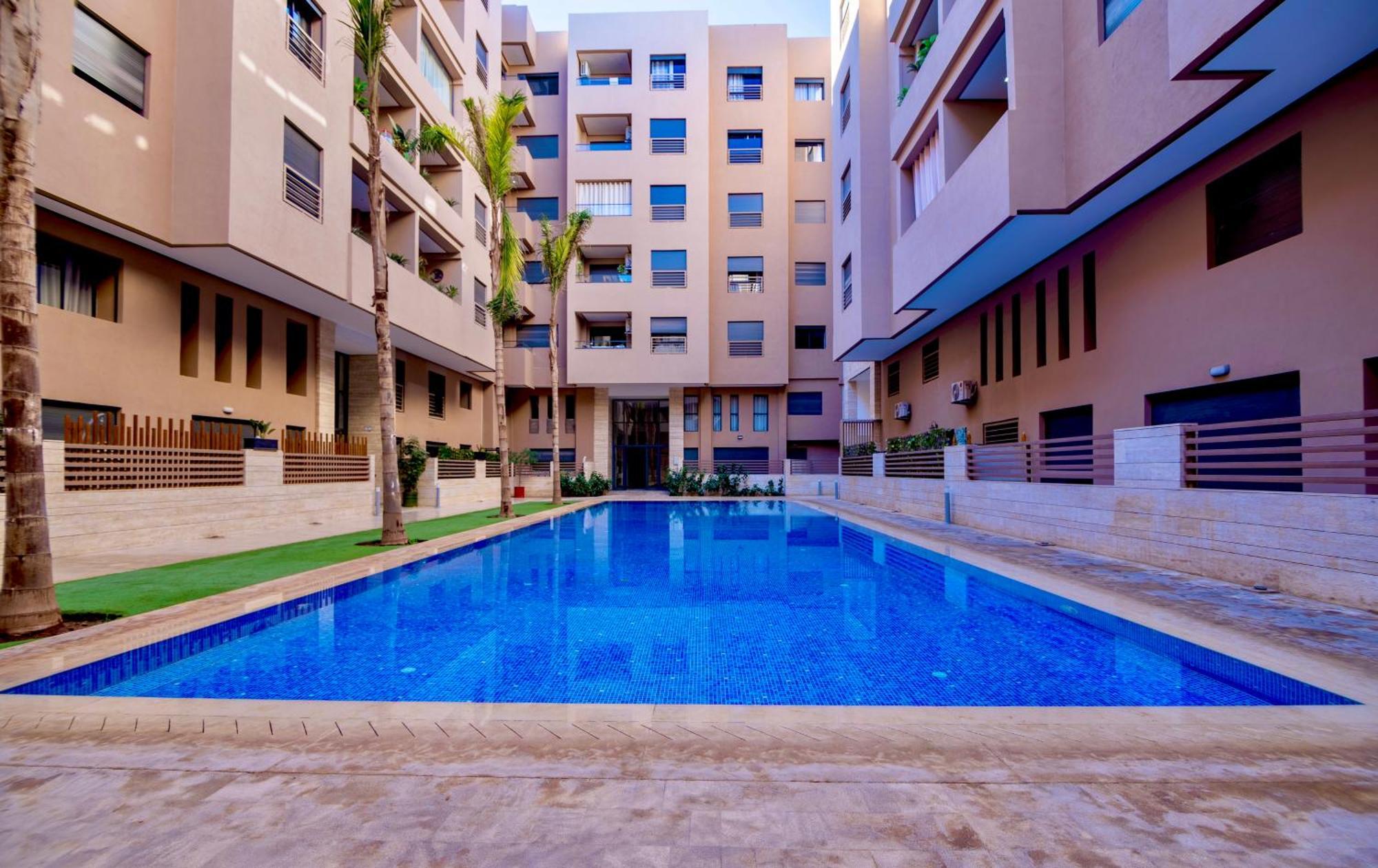 Royal King Bed W/pool Appartement
