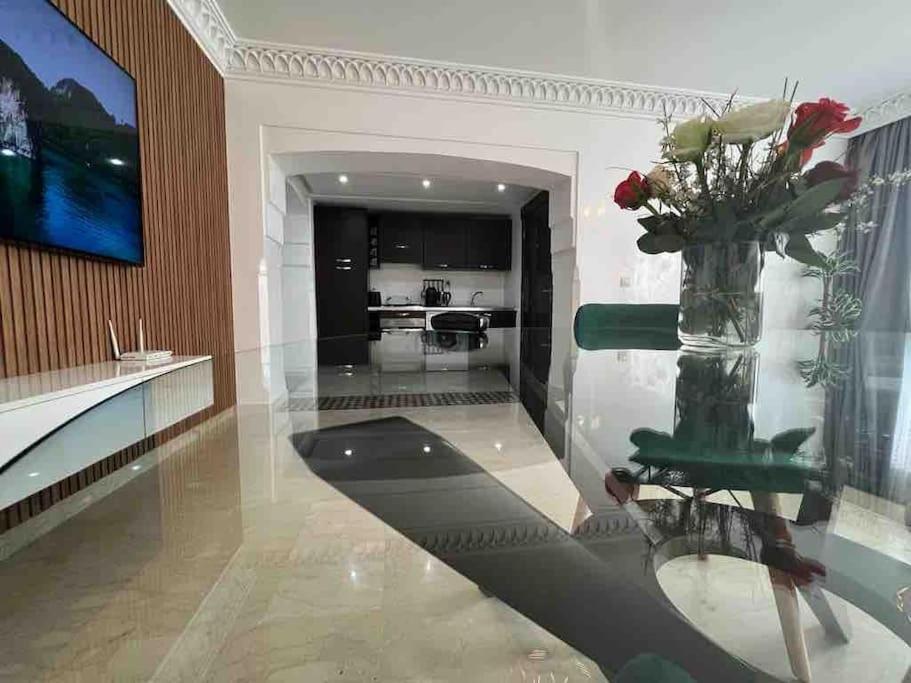 Luxueux /confort , L'hivernage Apartment