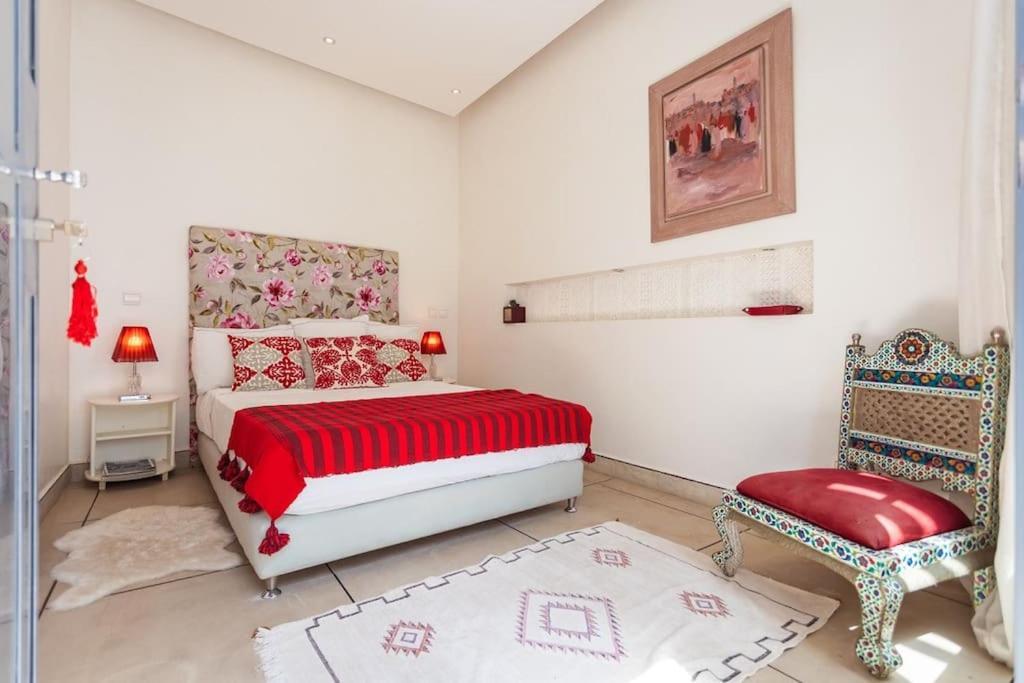 La Sarrazine: Modern Gem In The Kasbah Villa