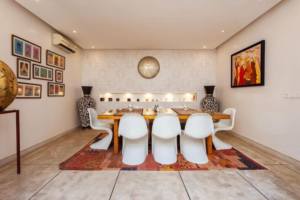 La Sarrazine: Modern Gem In The Kasbah Villa *