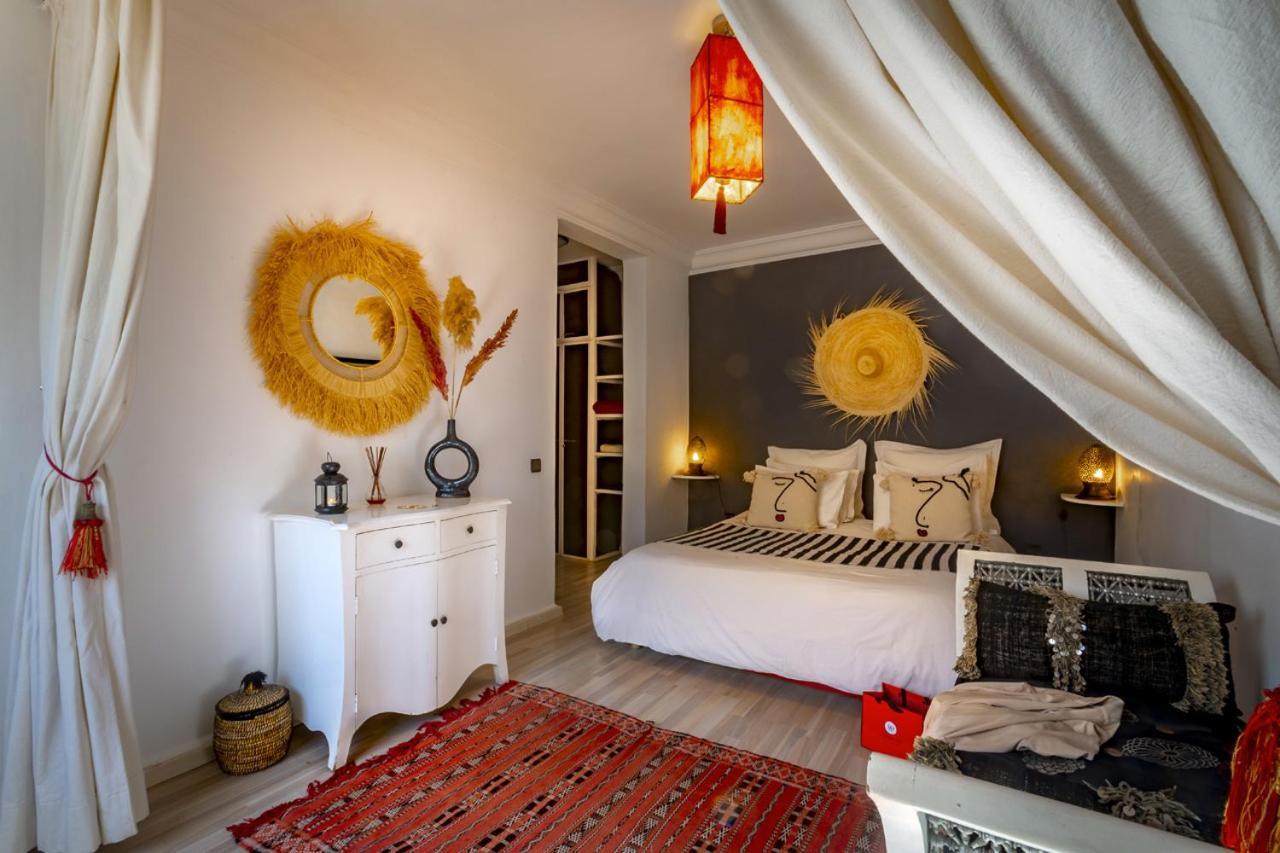 Cosy Piscine Proche Centre-ville 4 *