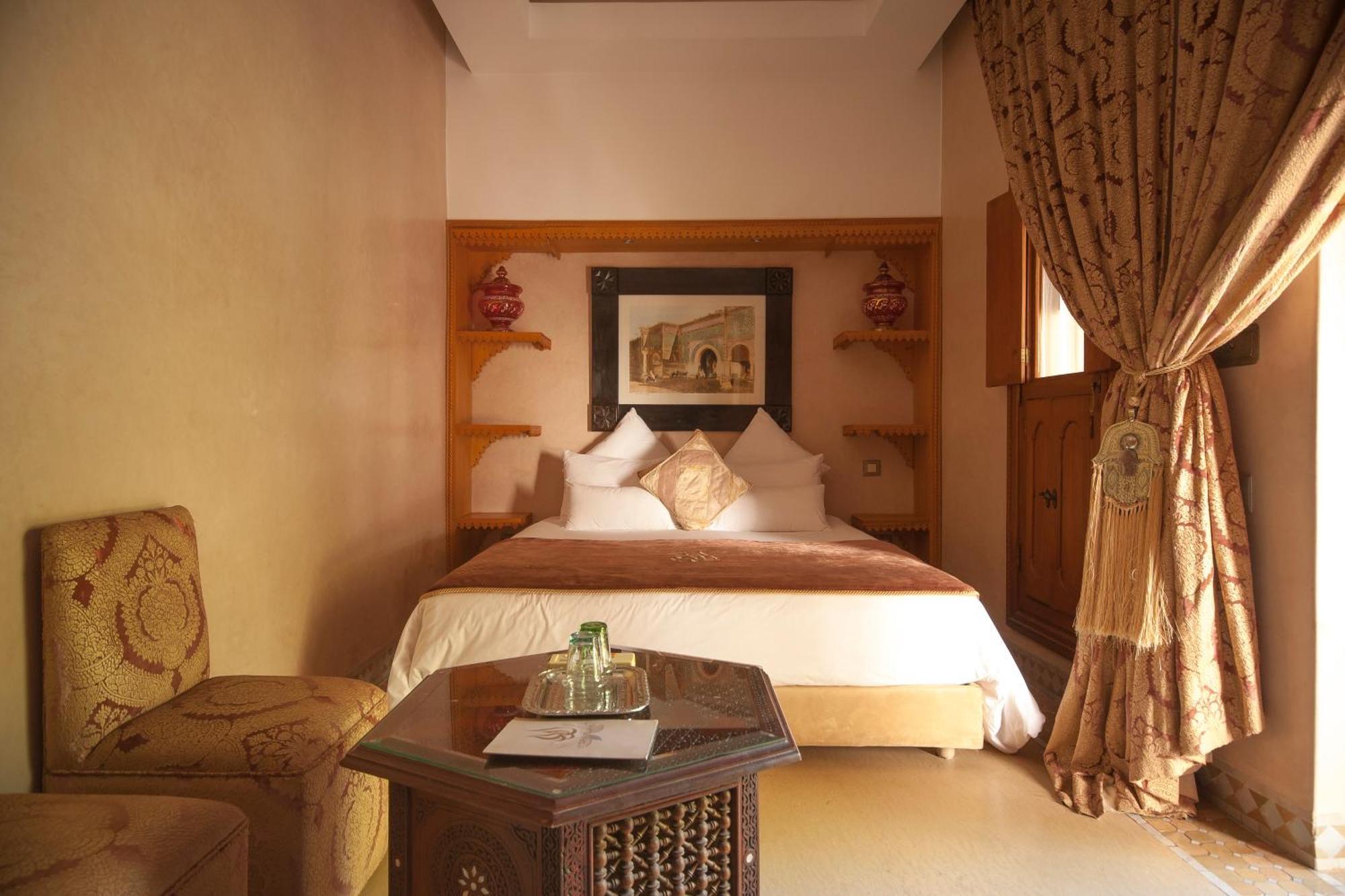 Riad Flam & 4*