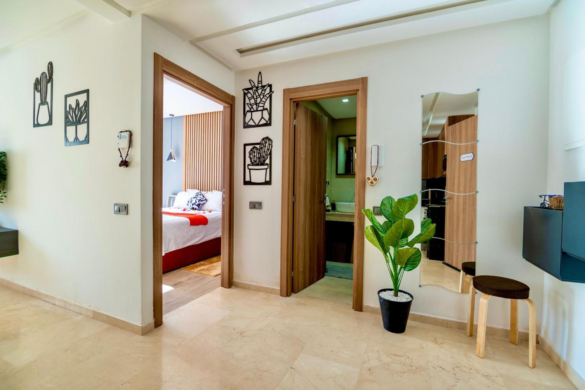 Pearl Suite: King Bed, Pool Joy * Marrakesh
