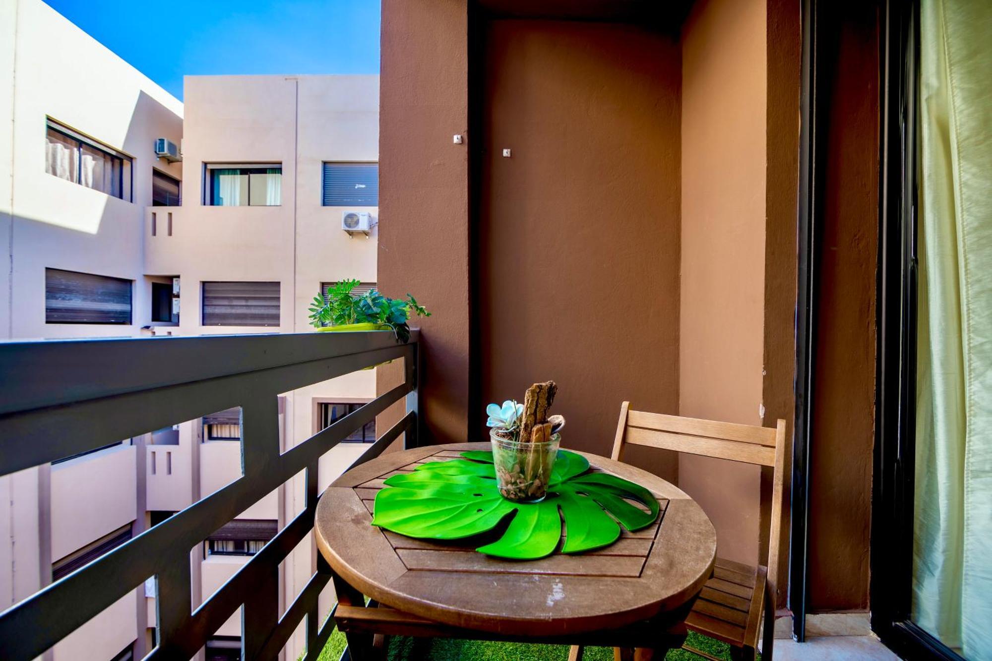 Luxurious King Bed W/pool. Well Centered. Appartement
