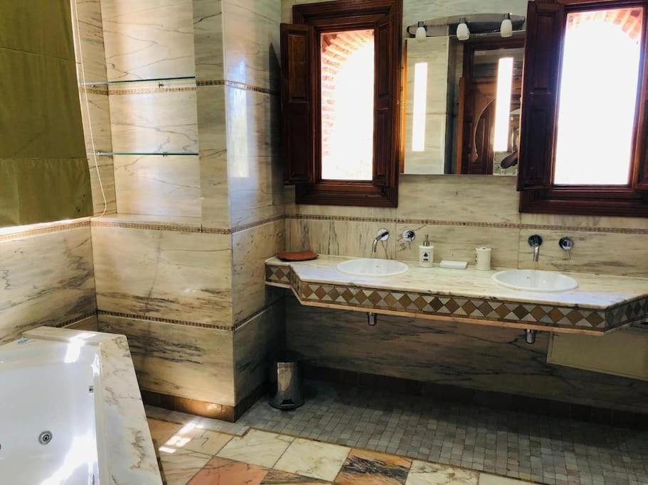 Villa De Luxe Avec Piscine Privee Marrakesh