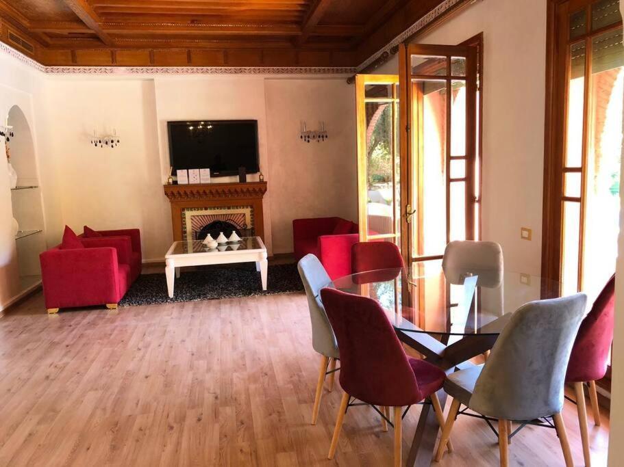 De Luxe Avec Piscine Privee