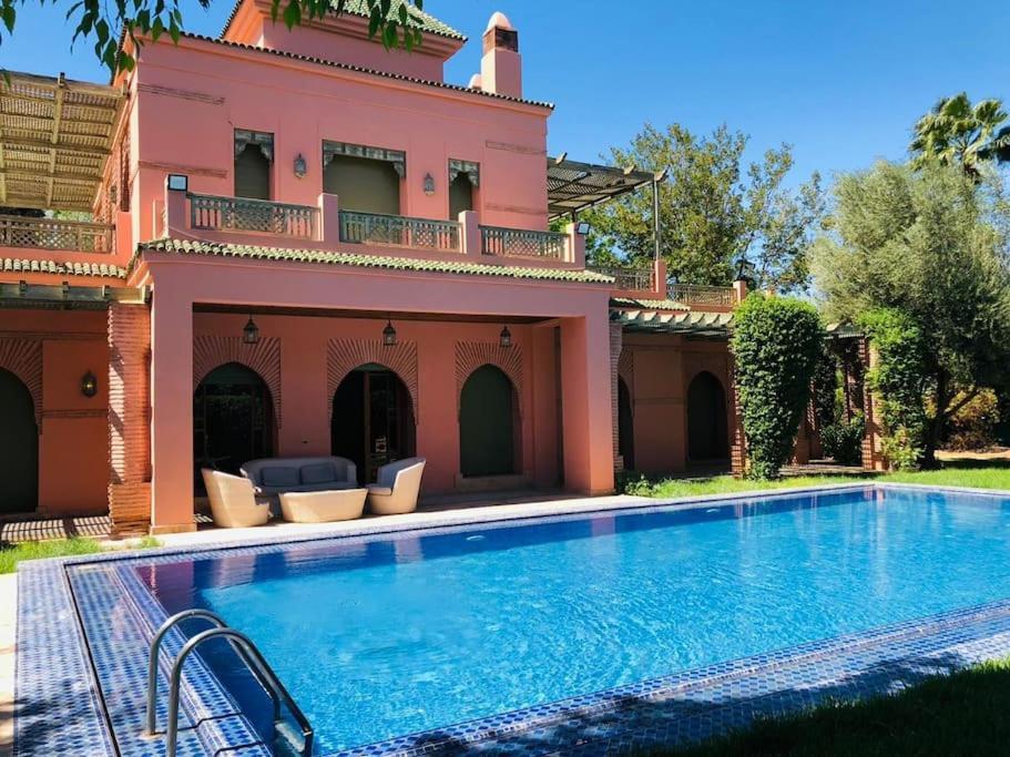 De Luxe Avec Piscine Privee Villa *