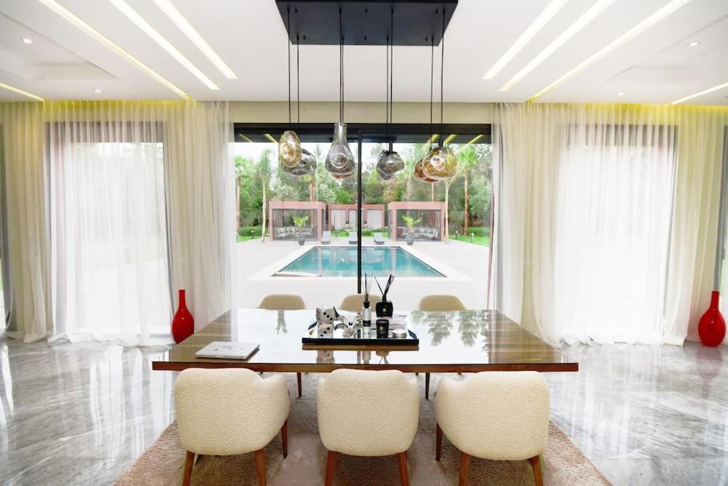 The Majestic - Heated Pool
