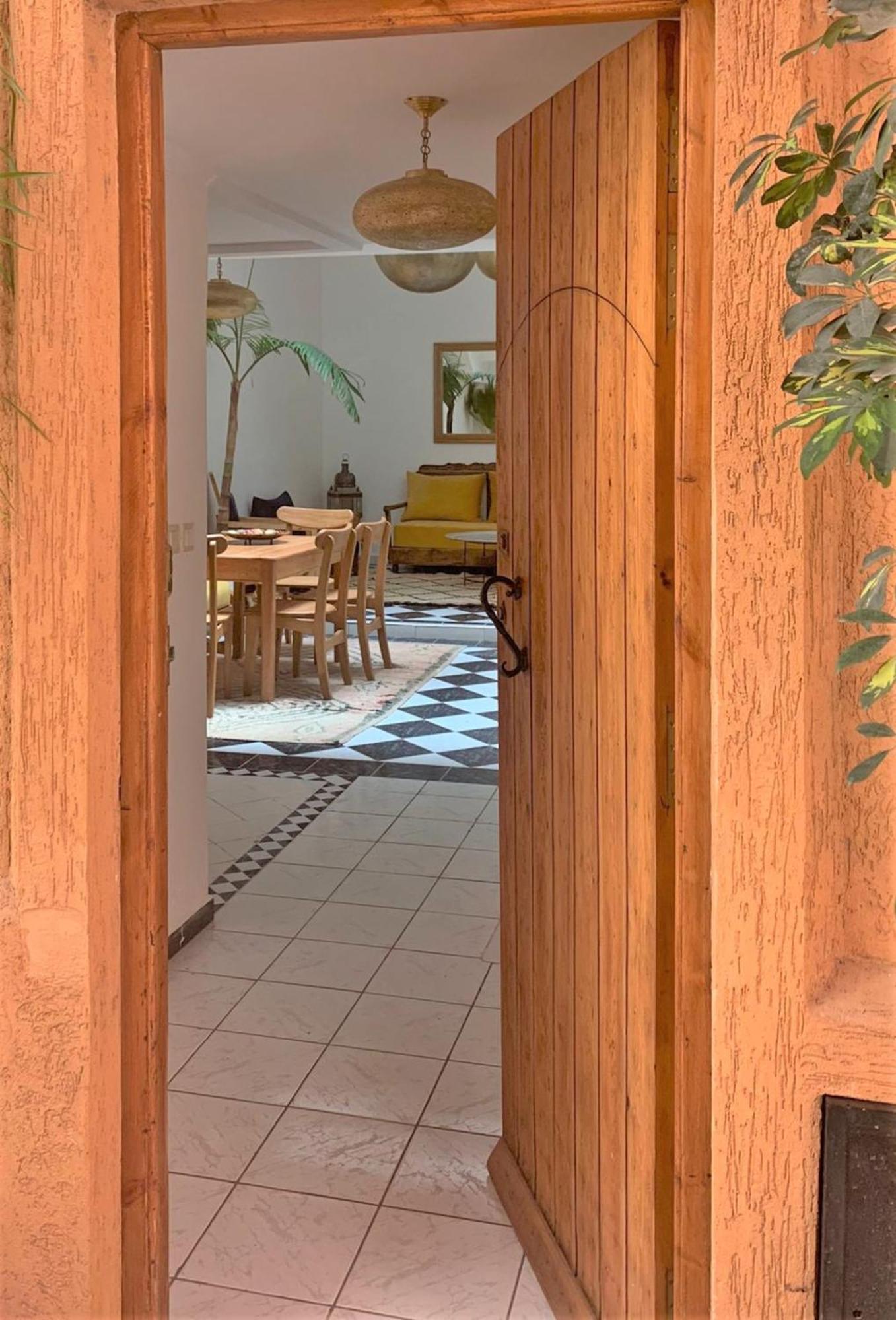 Riad With 3 Swimming Pools