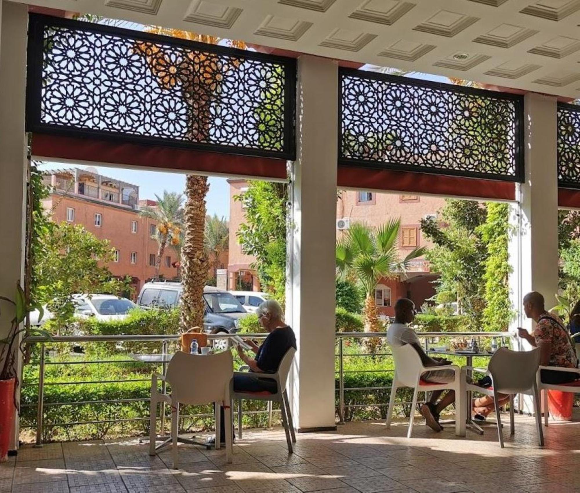 With Outdoor Swimming Pools Vakantiehuis Marrakesh