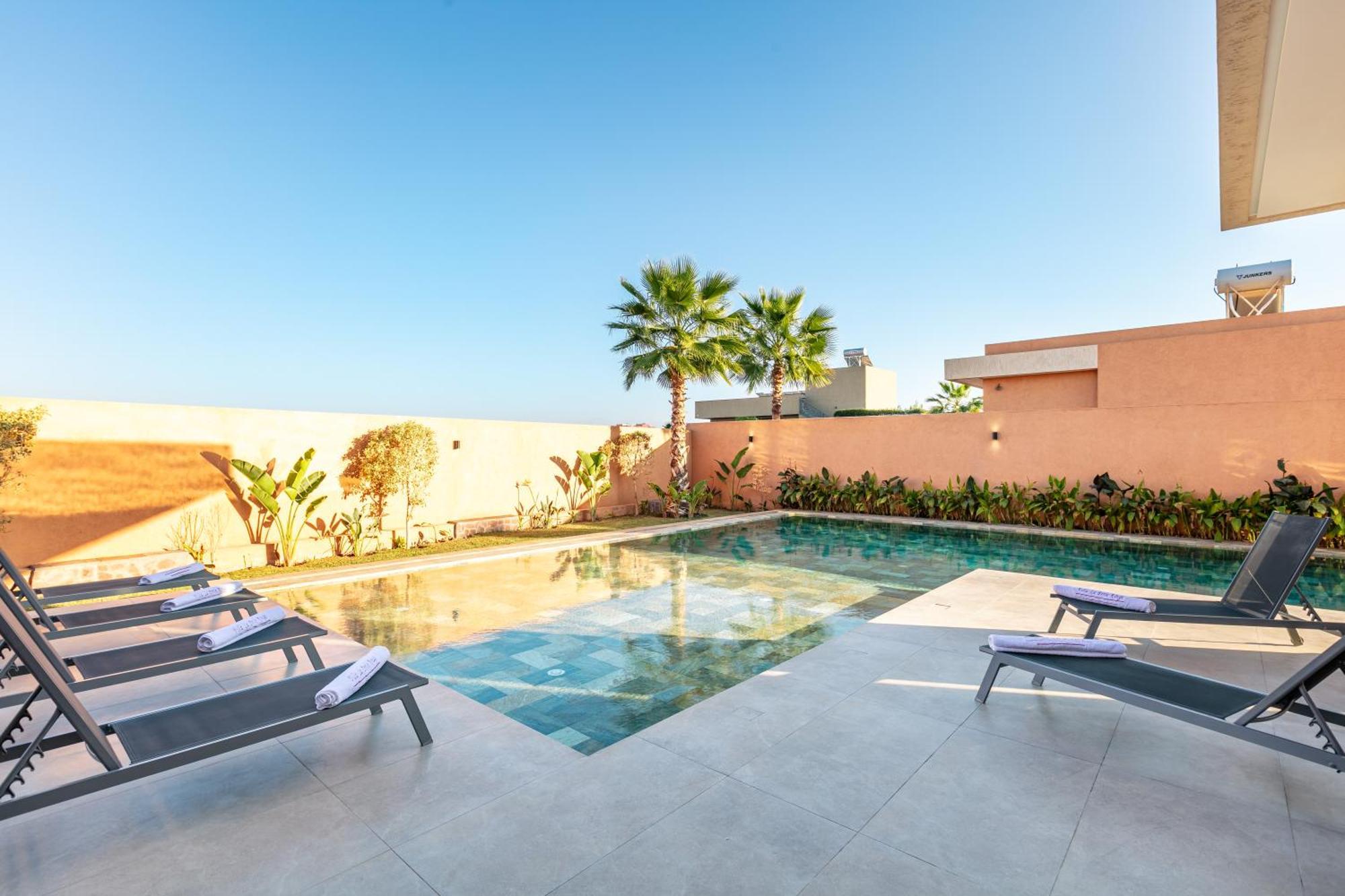 Perle Rouge, Piscine , Cuisiniere, Billard, Playstation5 * Marrakesh