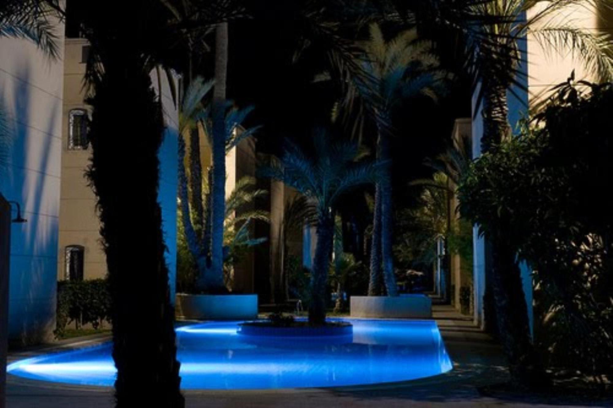 With 3 Swimming Pools 3*