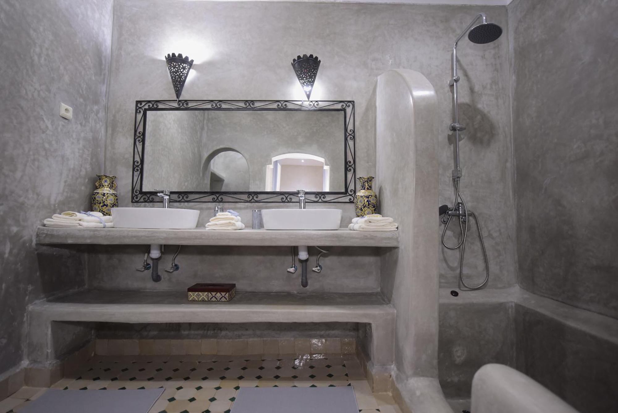 Kasbah De Jade: Luxury With Heated Pool And Jacuzzi Guest house *