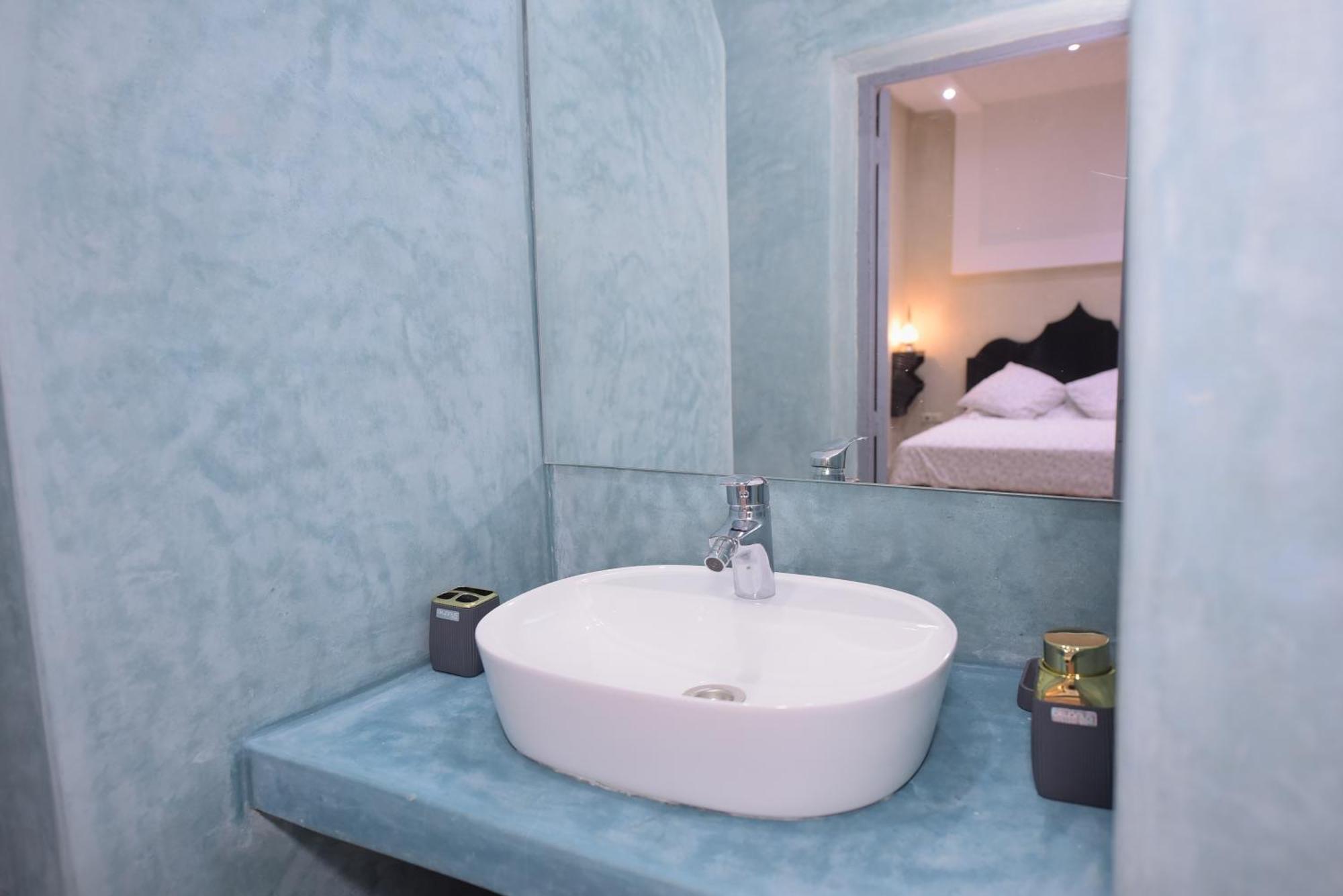 Kasbah De Jade: Luxury With Heated Pool And Jacuzzi Guest house