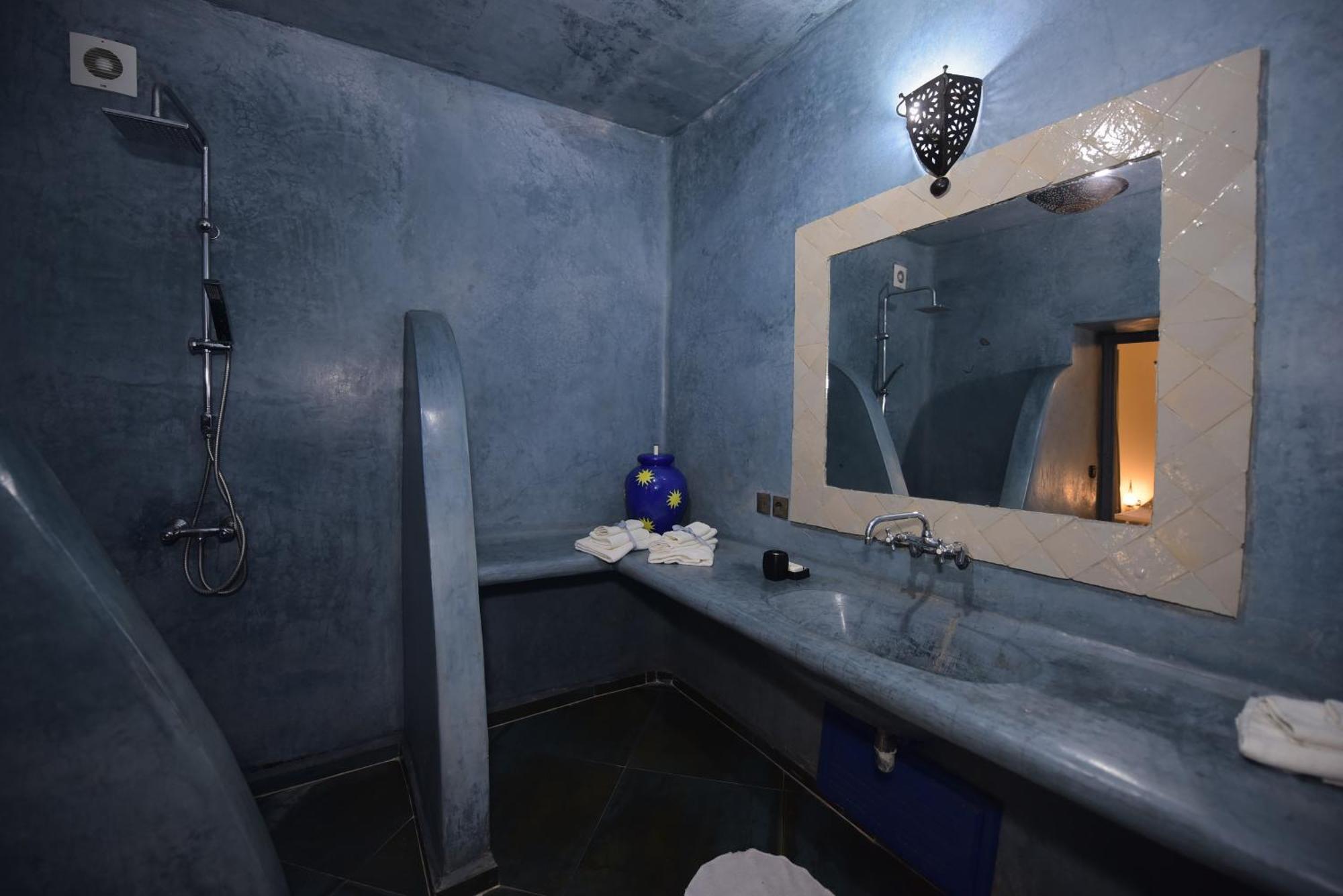 Guest house Kasbah De Jade: Luxury With Heated Pool And Jacuzzi *