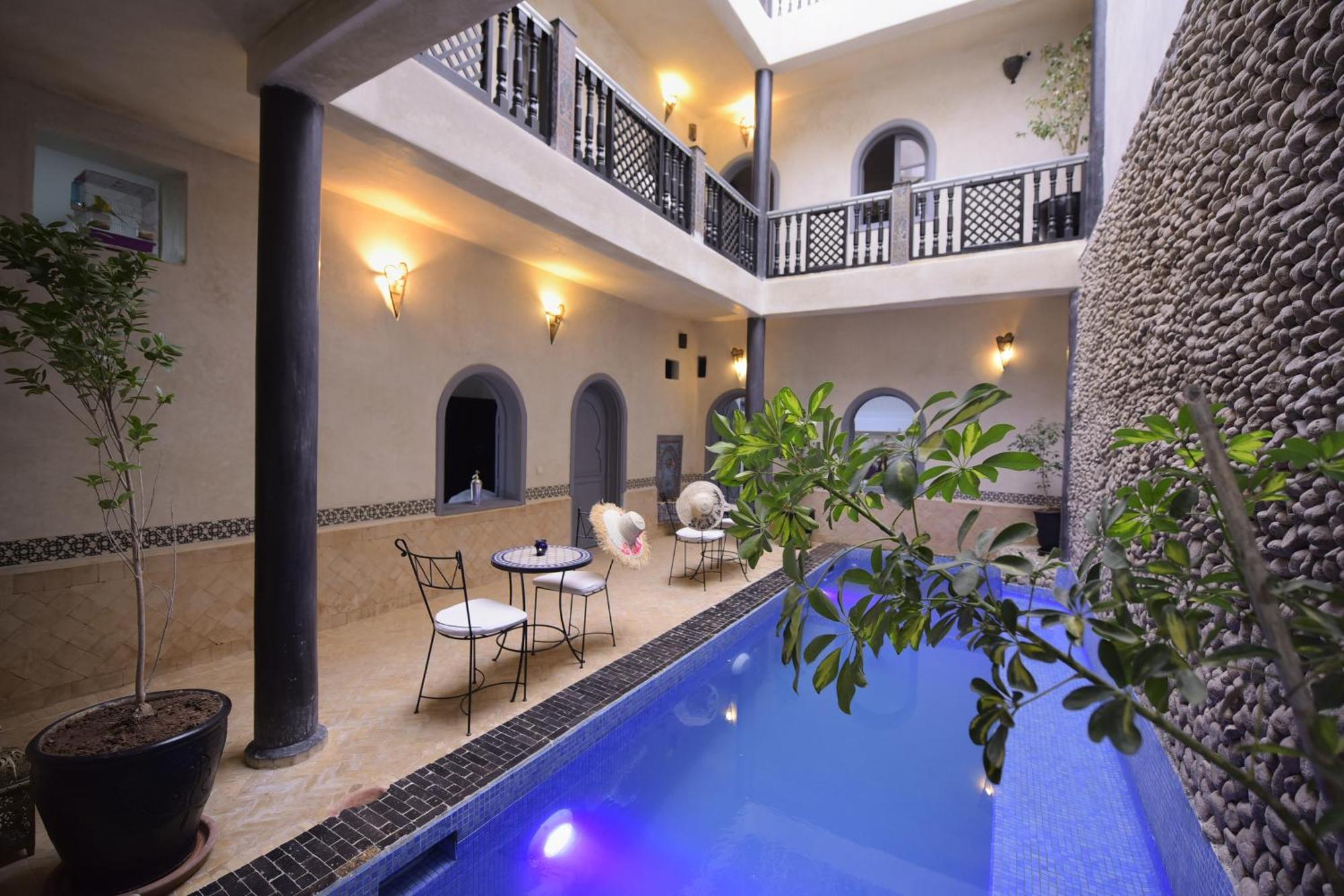 Kasbah De Jade: Luxury With Heated Pool And Jacuzzi