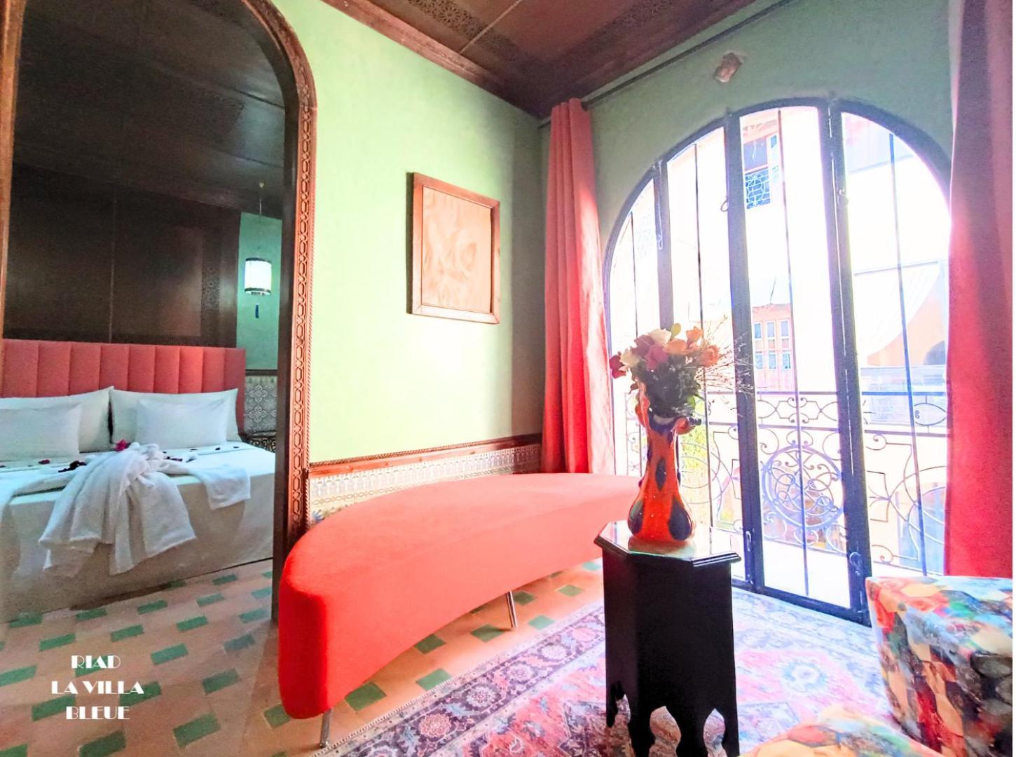 Bed & Breakfast La Bleue & 2*
