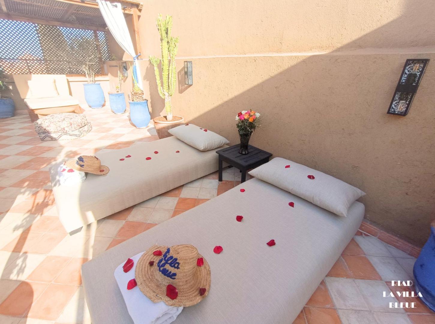Bed & Breakfast La Bleue & 2*