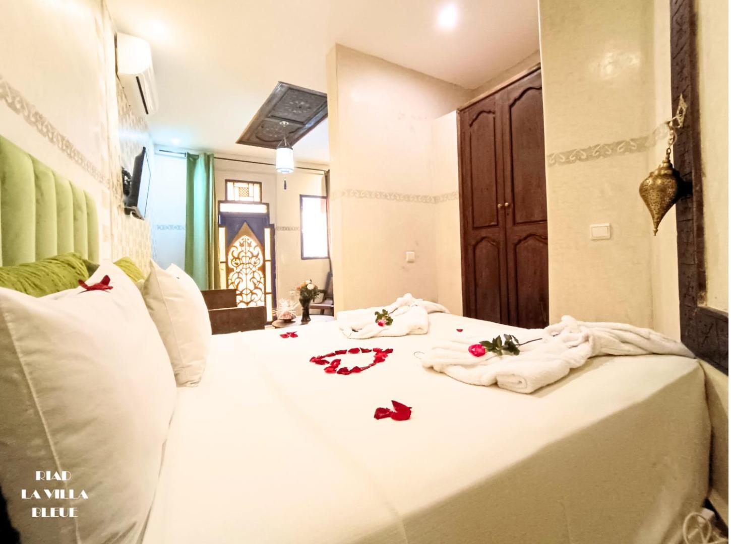 Bed & Breakfast La Bleue & 2*